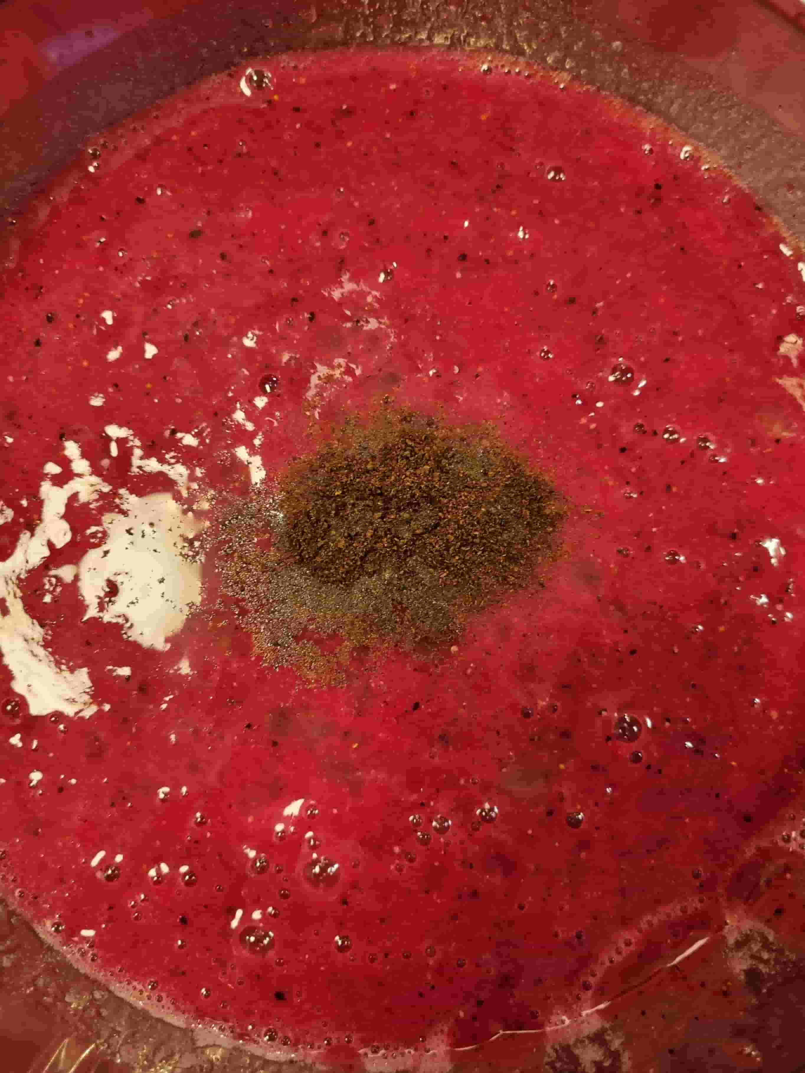Helado cremoso de pitahaya y fresa Recipe Image