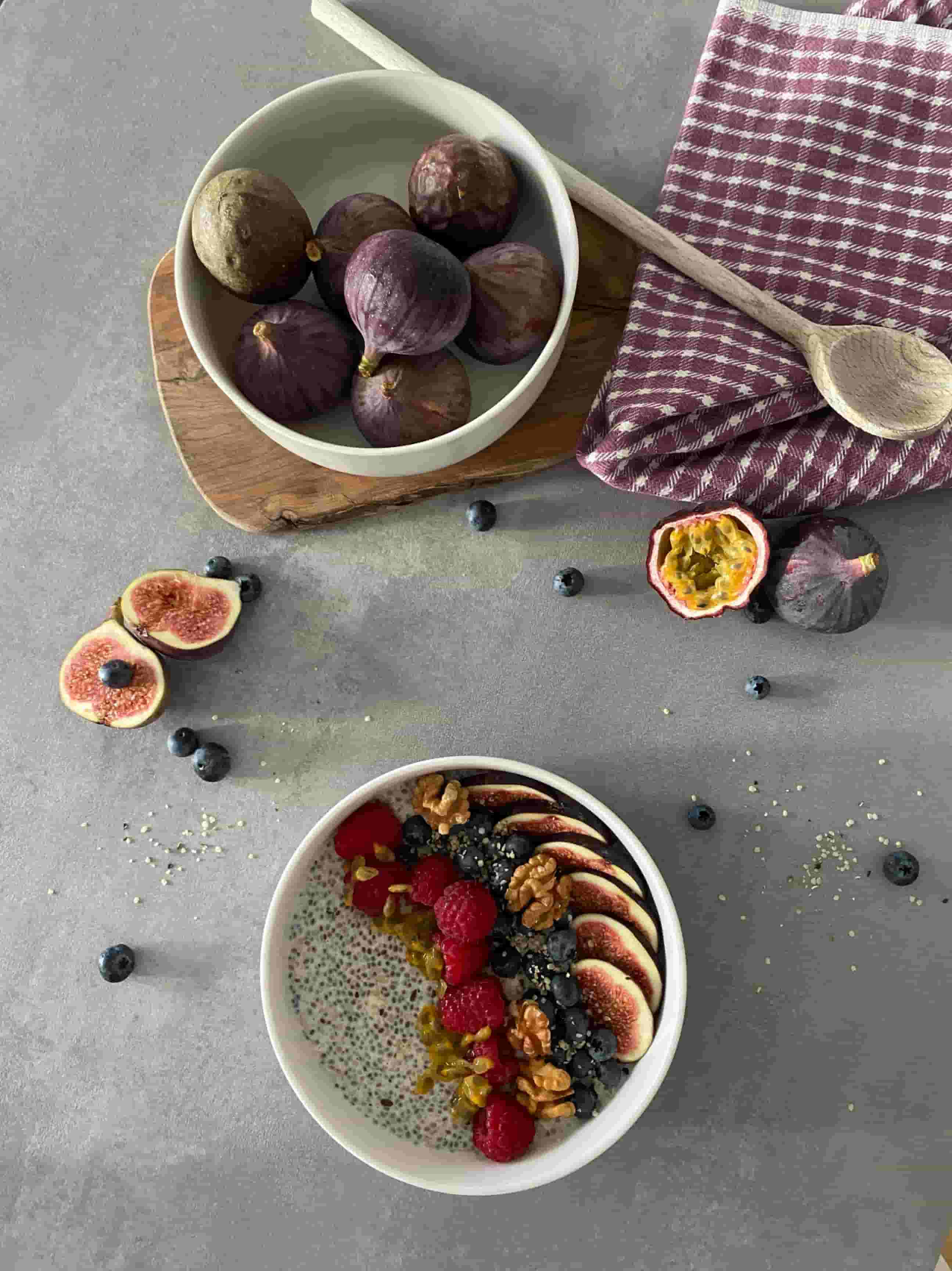 Чиа купа с малини и смокини Recipe Image