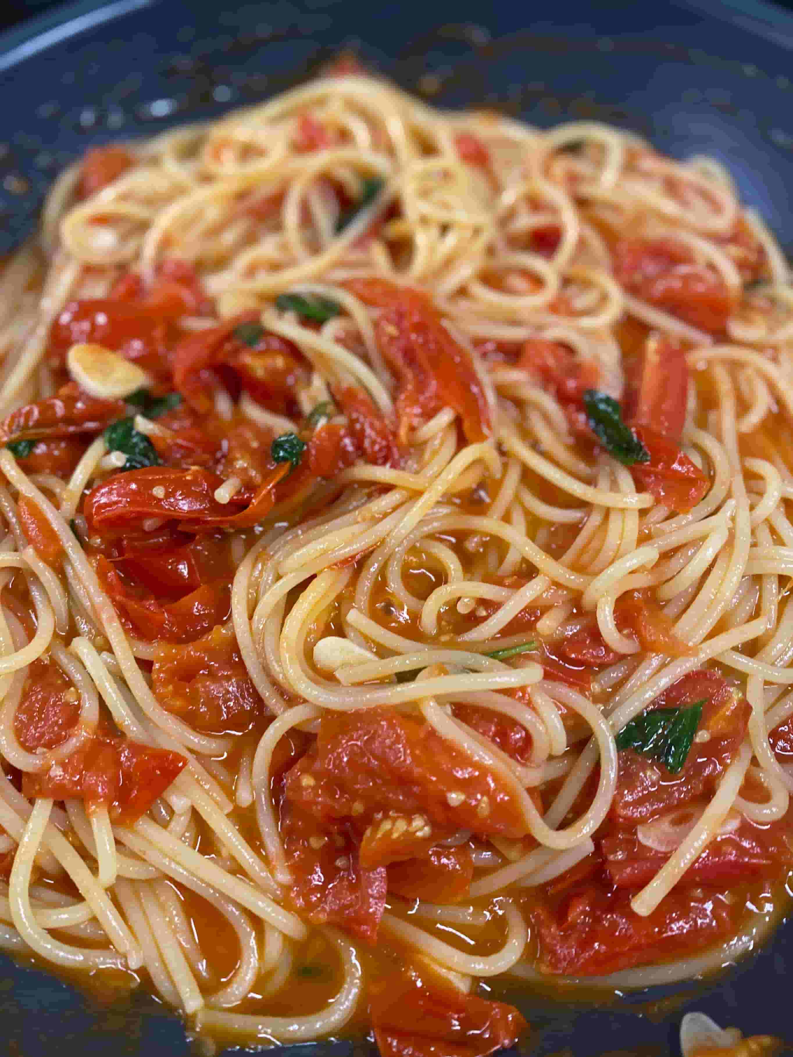 Pasta Pomodoro mit Burrata Recipe Image