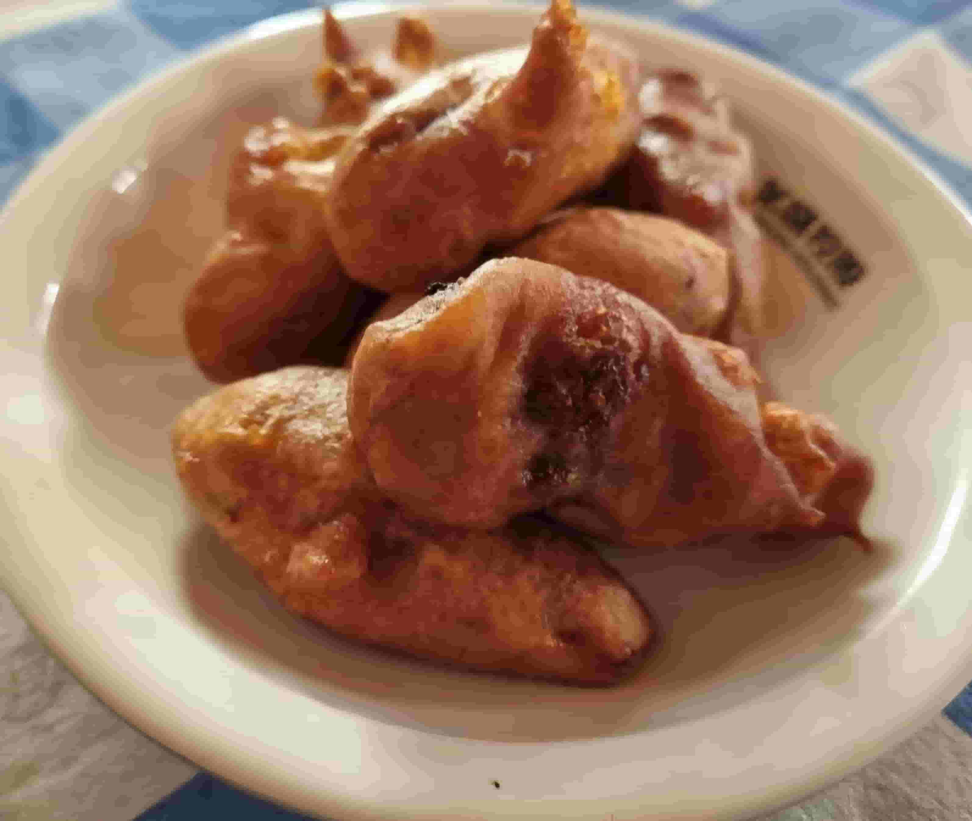 Mofo Akondro: Traditional Malagasy Fried Bananas in a Crispy Batter Recipe Image