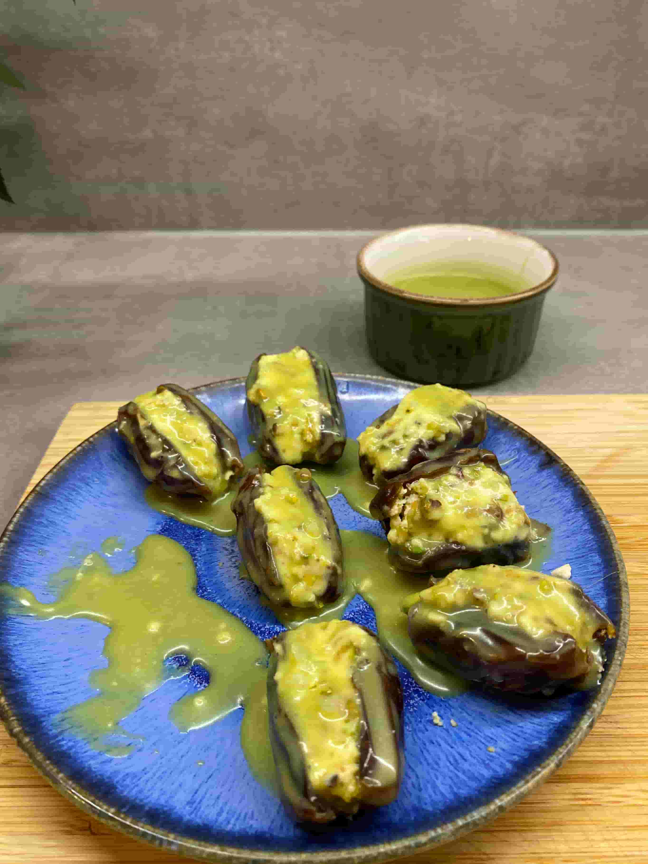 Dátiles con Pistacho y Mascarpone Recipe Image