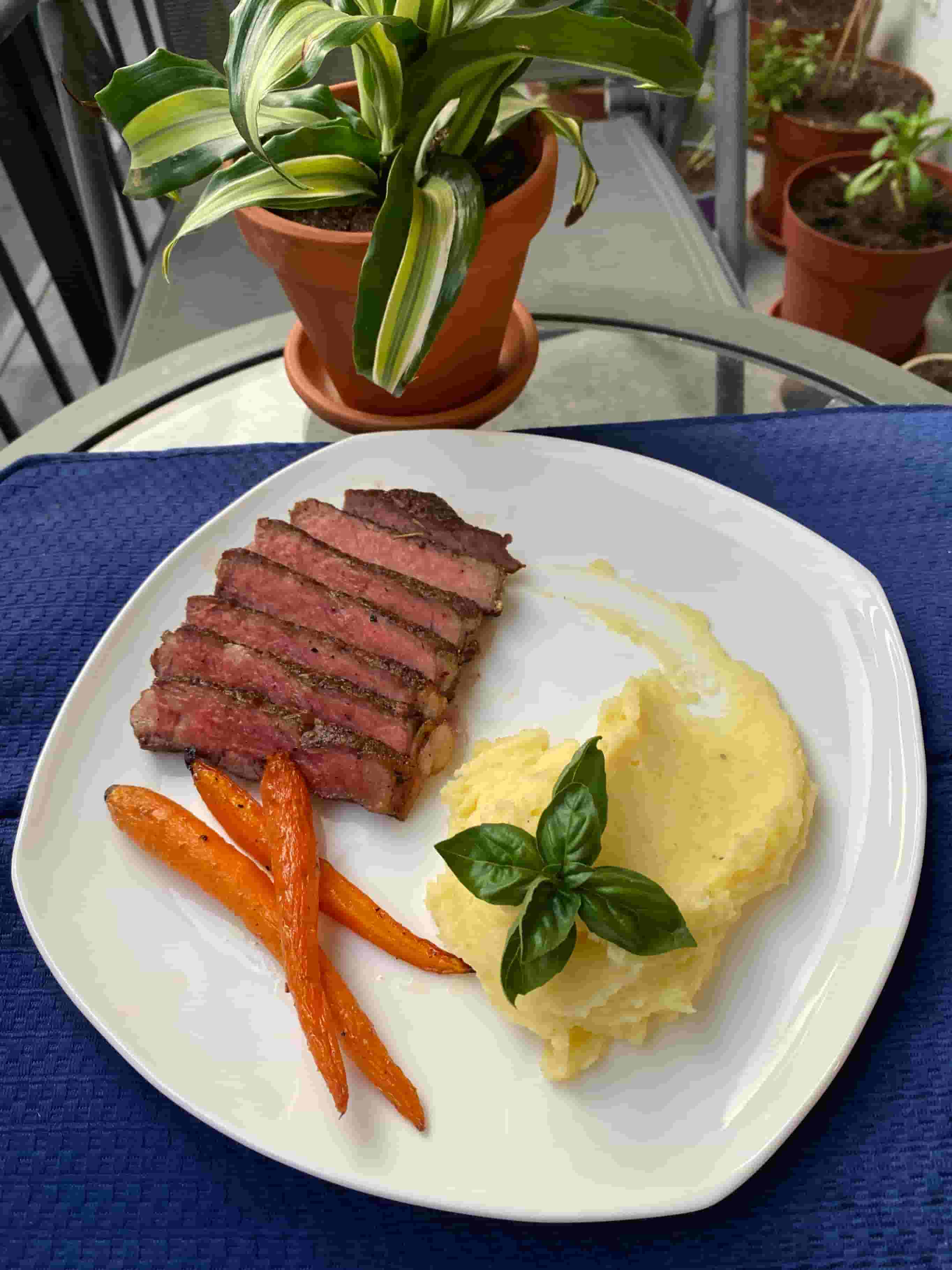 Steak mit Kartoffelpüree Recipe Image