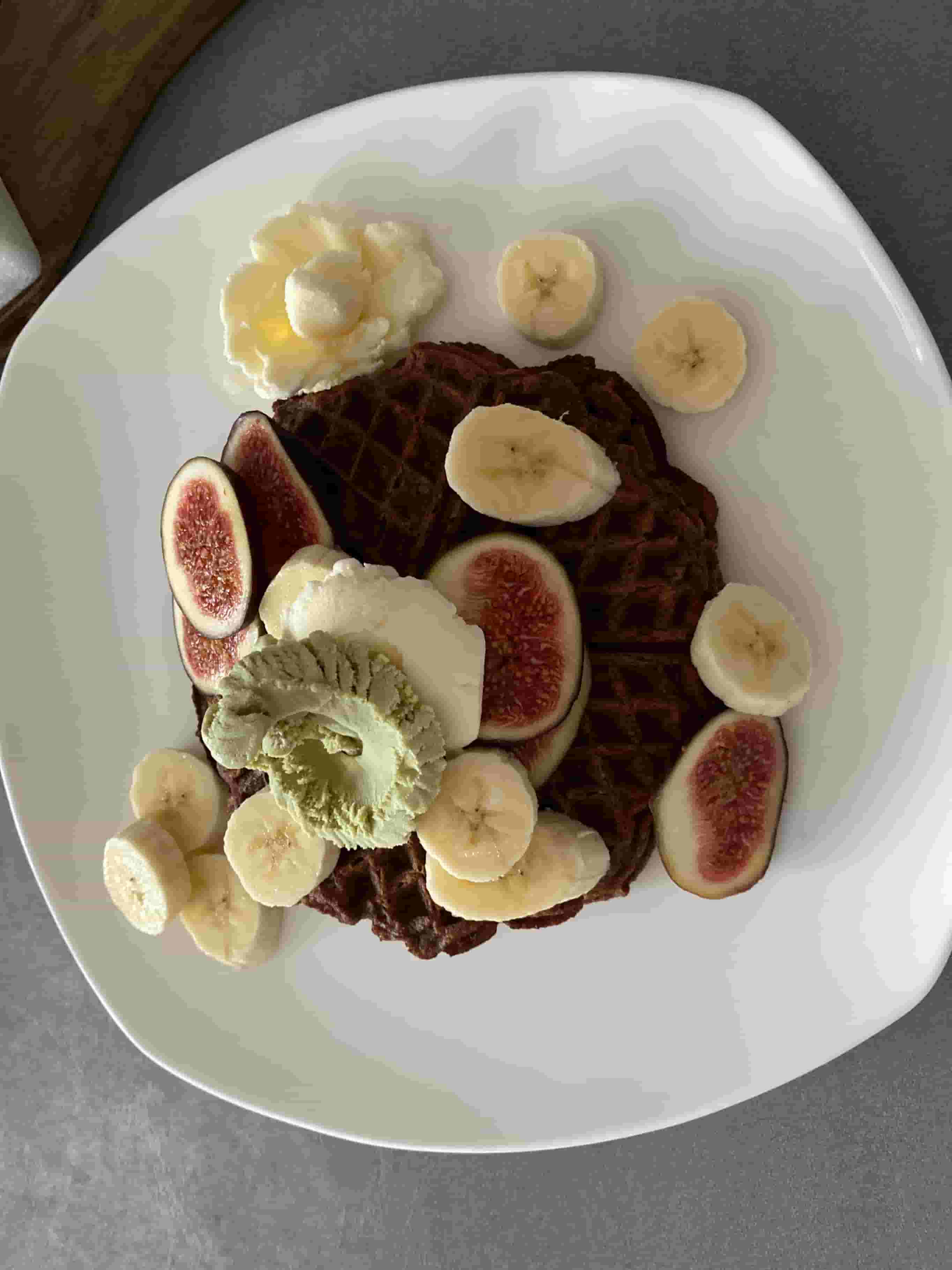 Protein-Waffeln mit Banane und Kakao Recipe Image