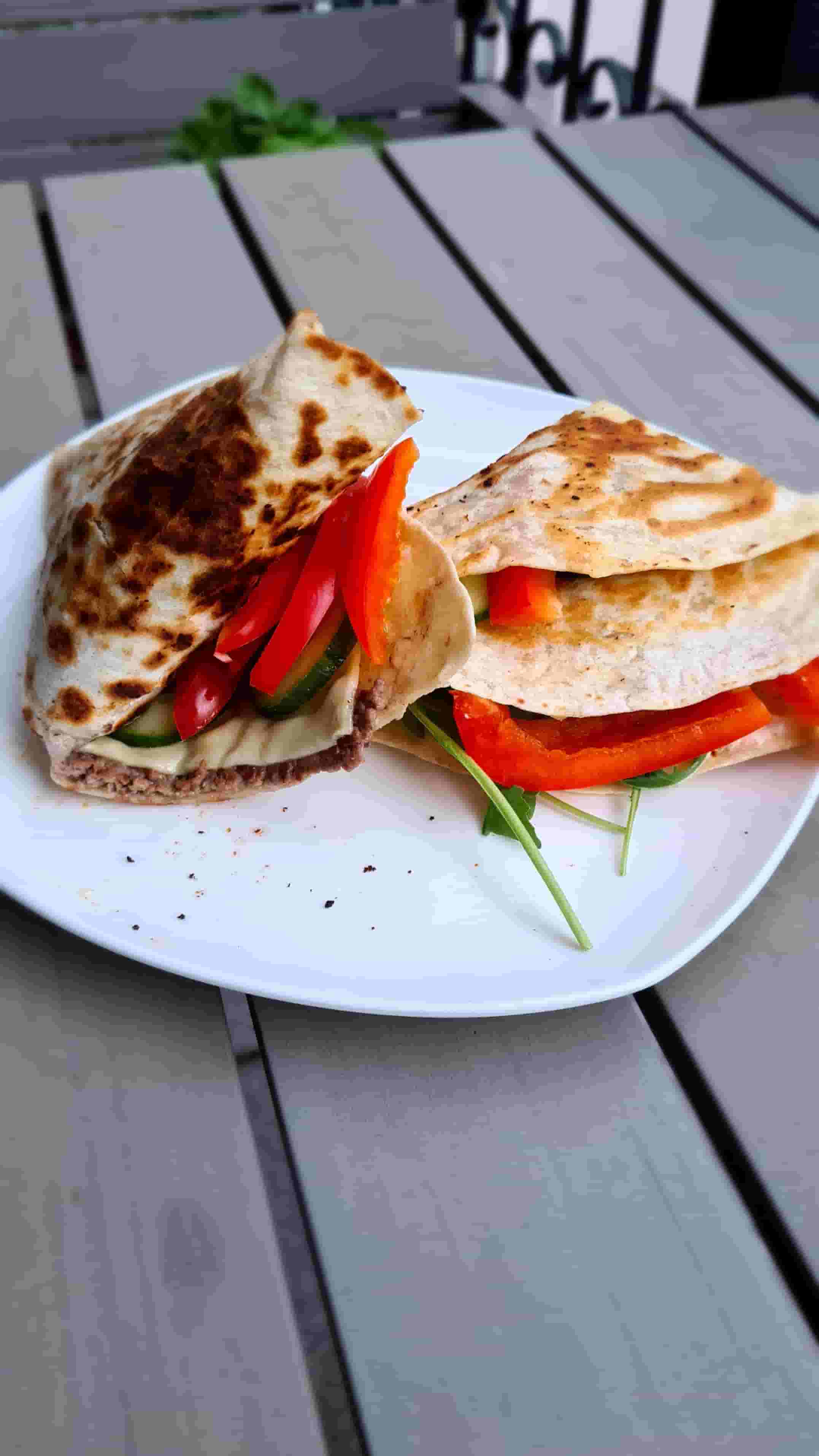 Лесен сандвич в тортила Recipe Image