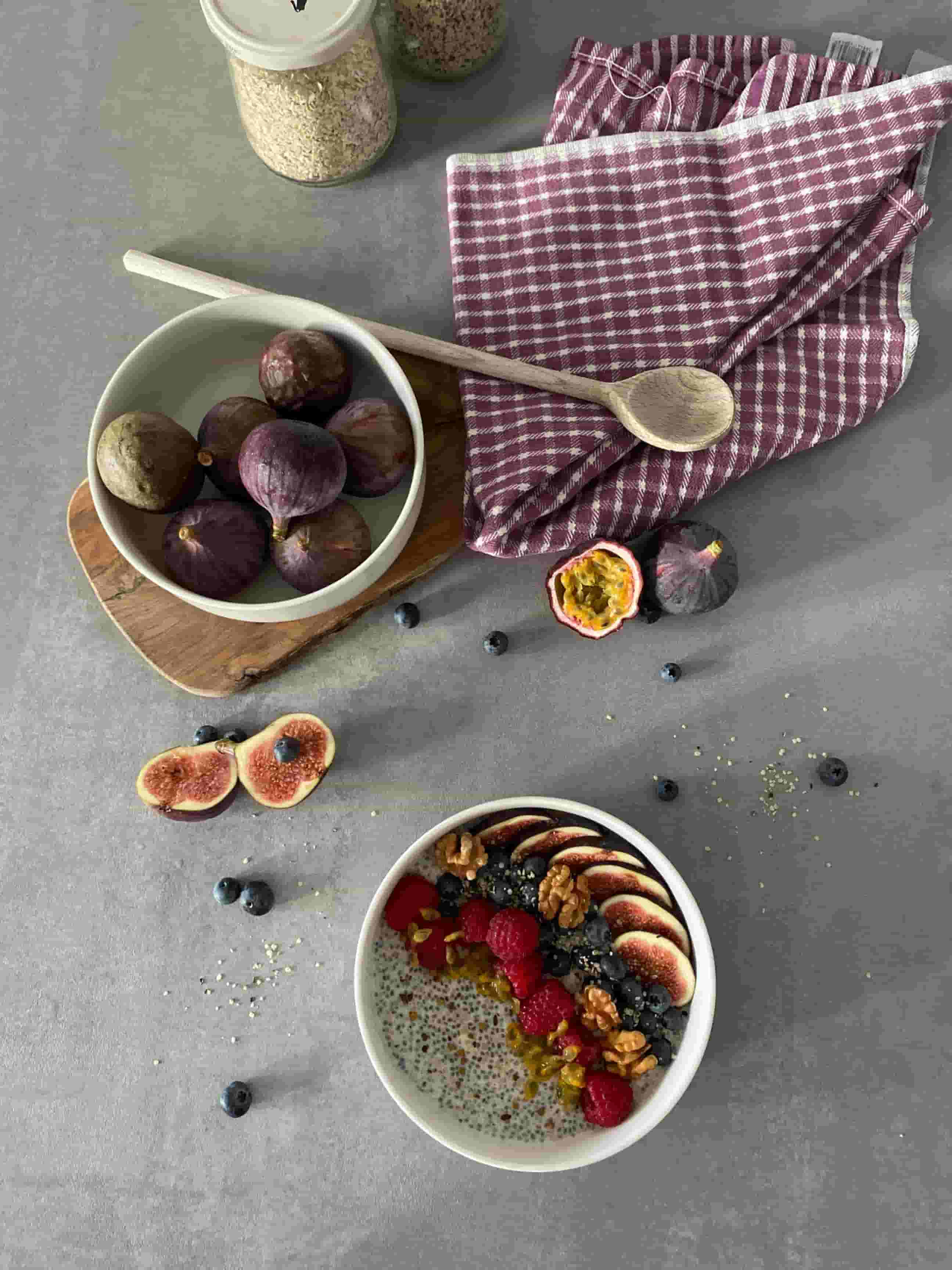 Чиа купа с малини и смокини Recipe Image