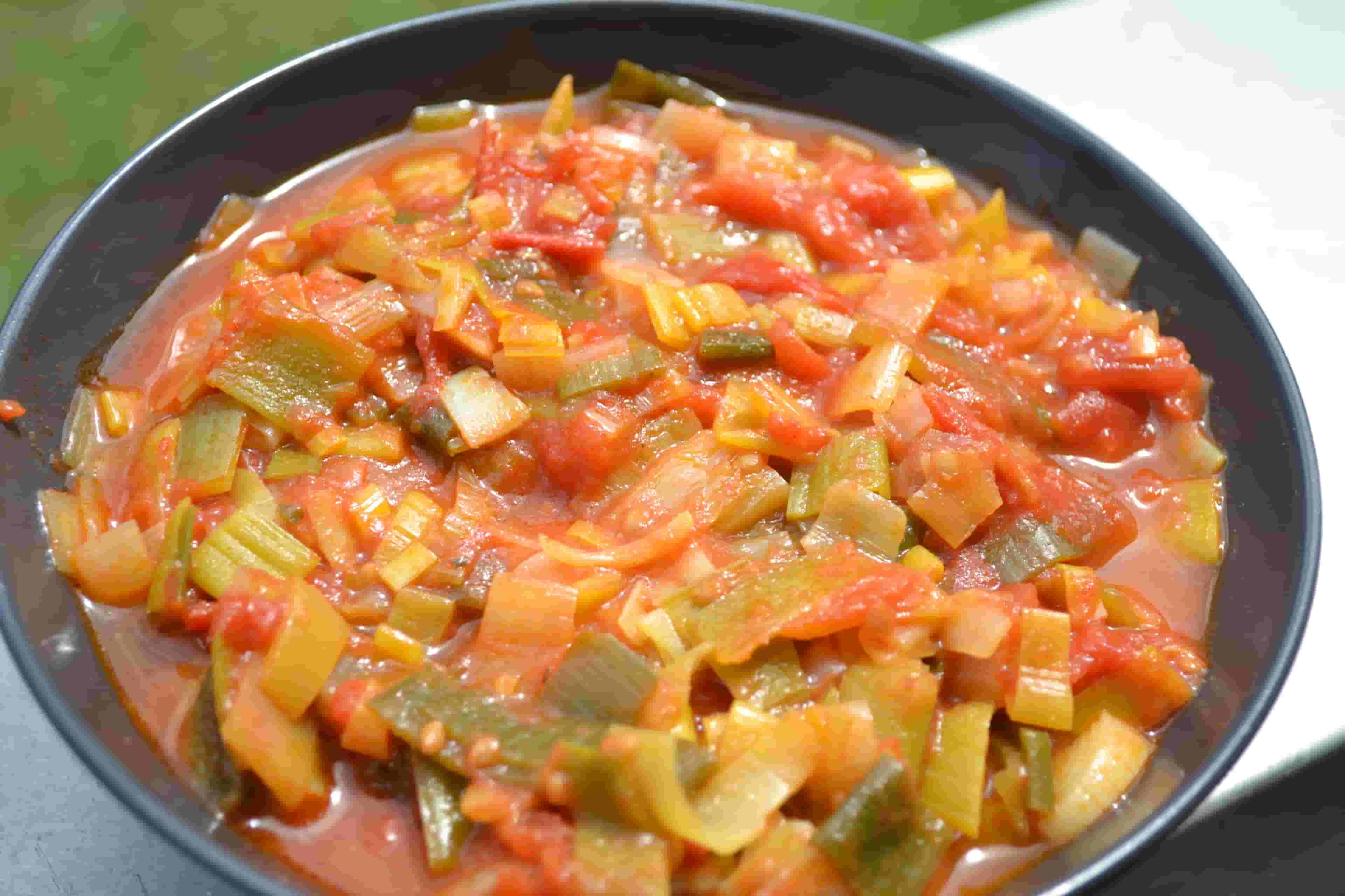 Braised Leeks with Tomatoes Recipe Image