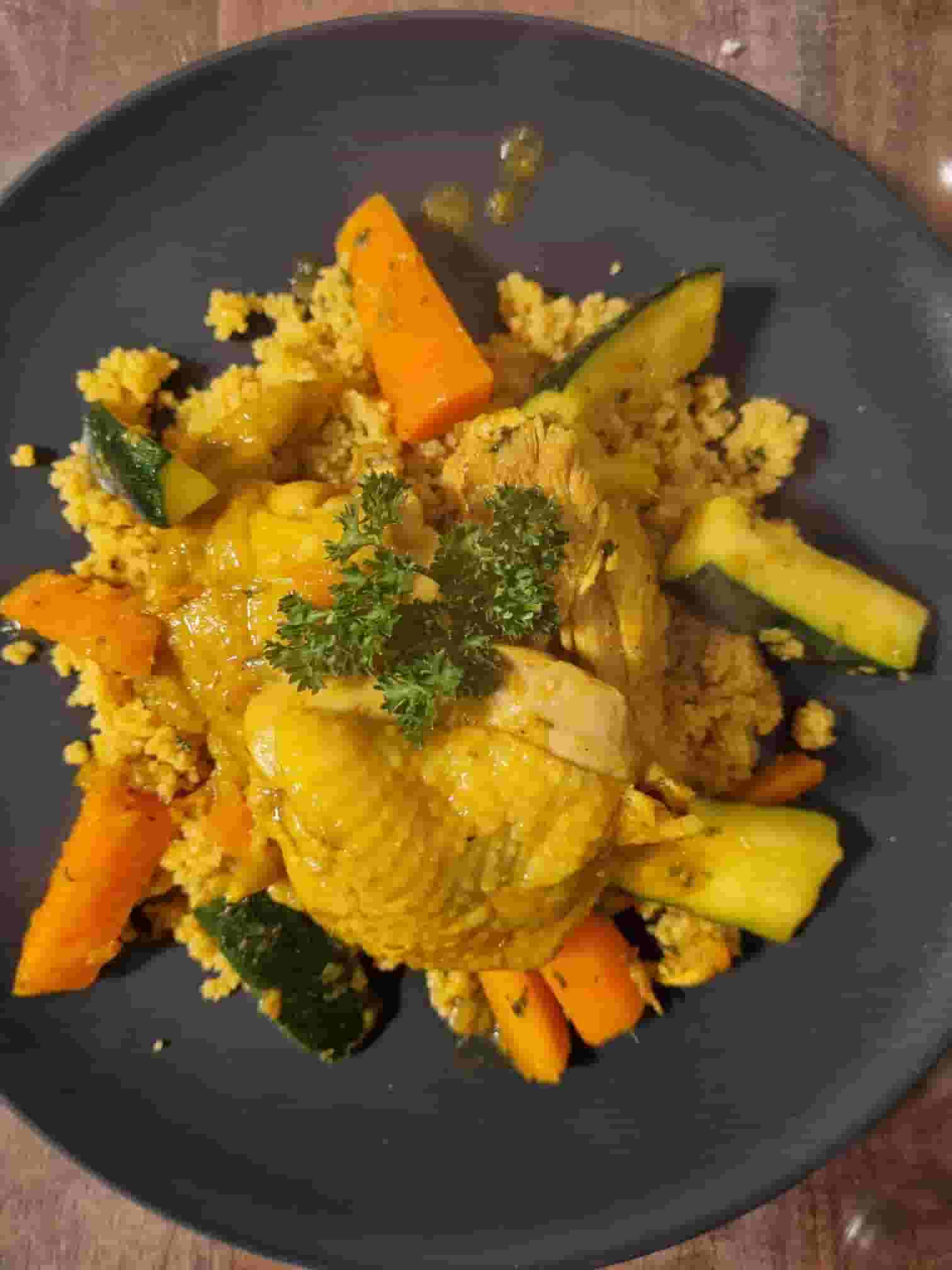 Cuscús con Pollo y Verduras Recipe Image