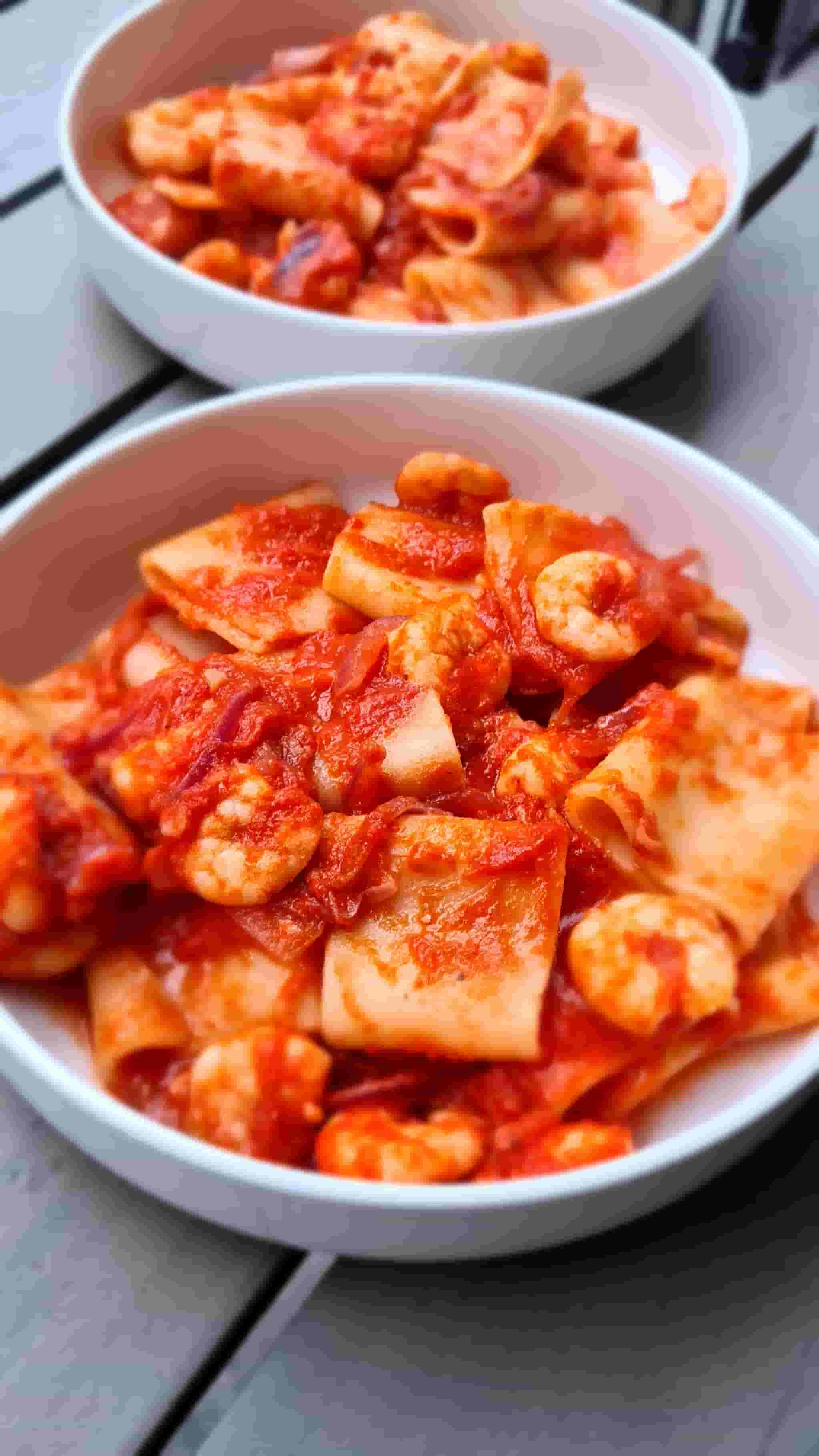 Пакери със скариди и доматен сос Recipe Image