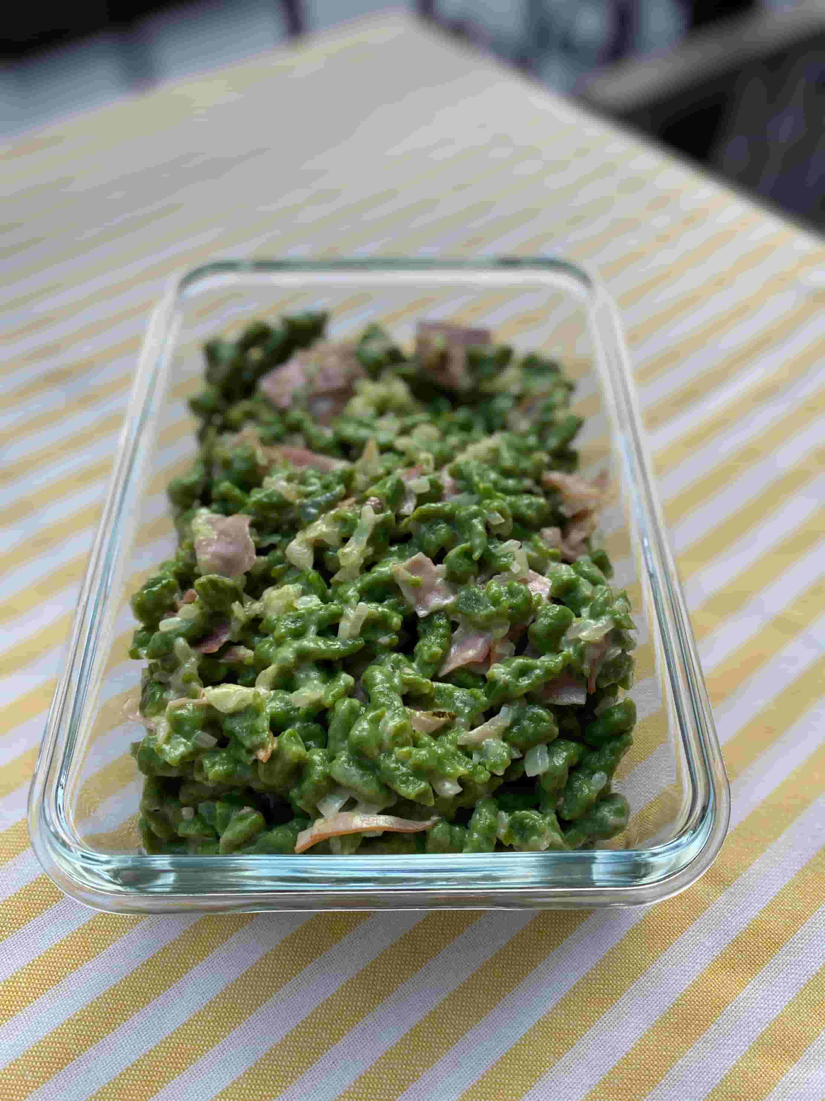 Protein-Spinat-Spätzle mit Schinken, Schlagobers & Parmesan Recipe Image
