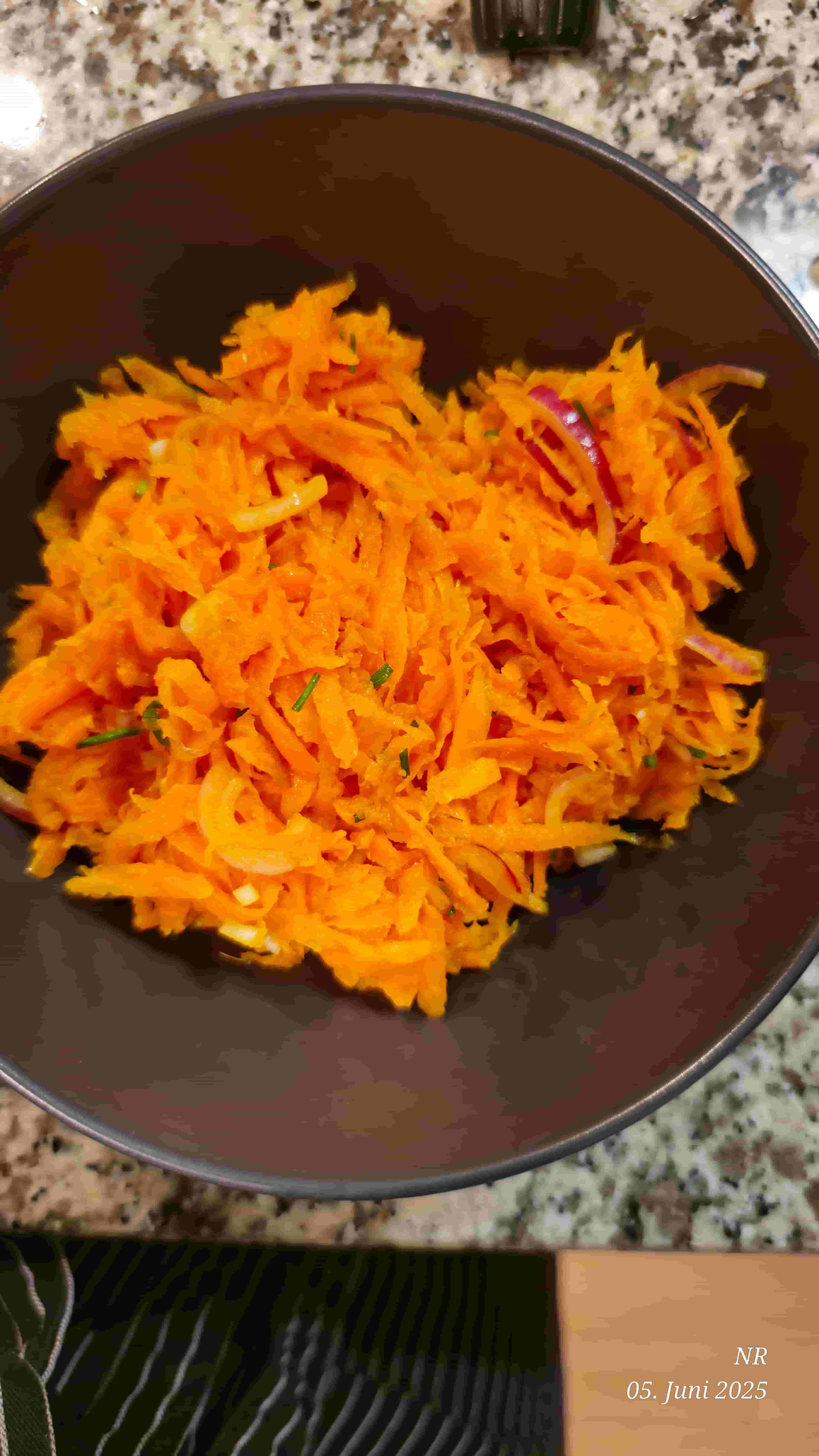 Frischer Karottensalat Recipe Image