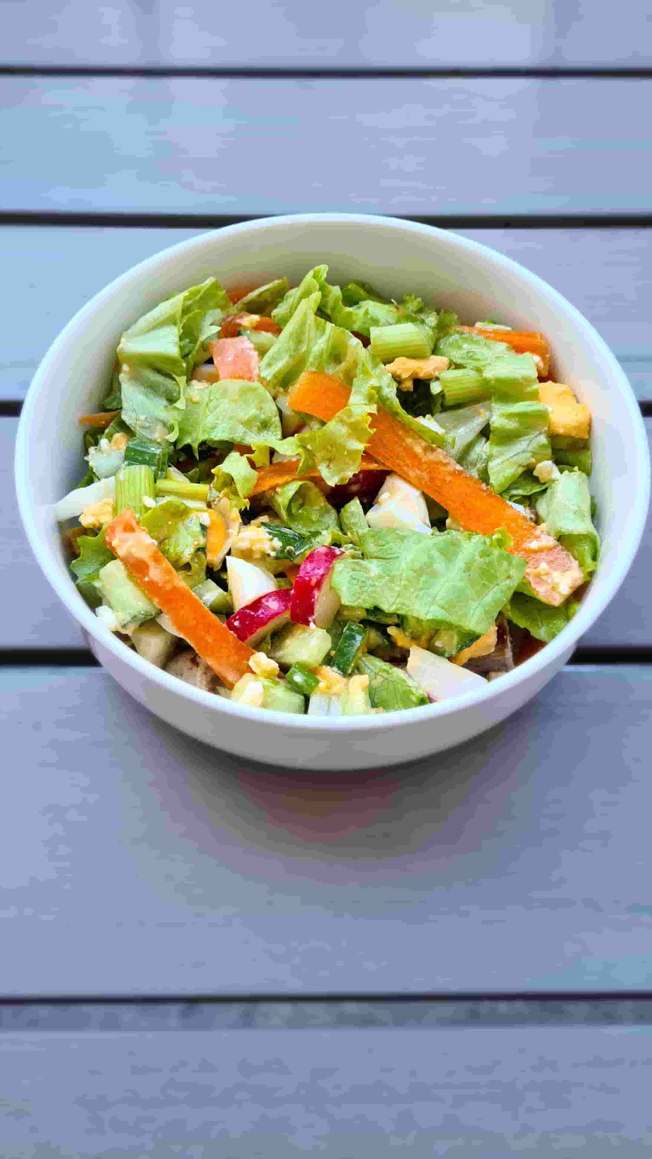 Салата с яйца и наденица Recipe Image