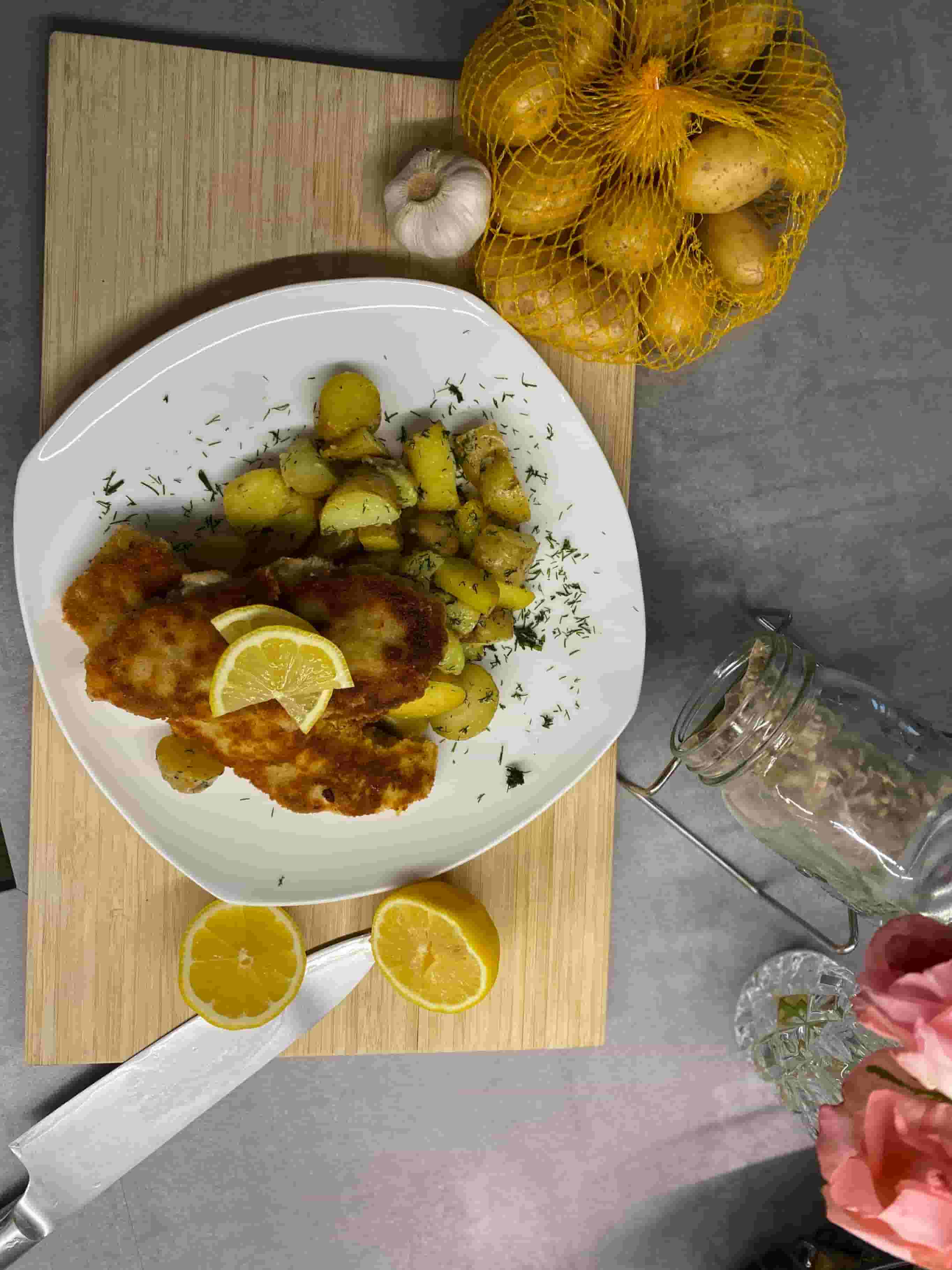 Schnitzel met Aardappelen Recipe Image