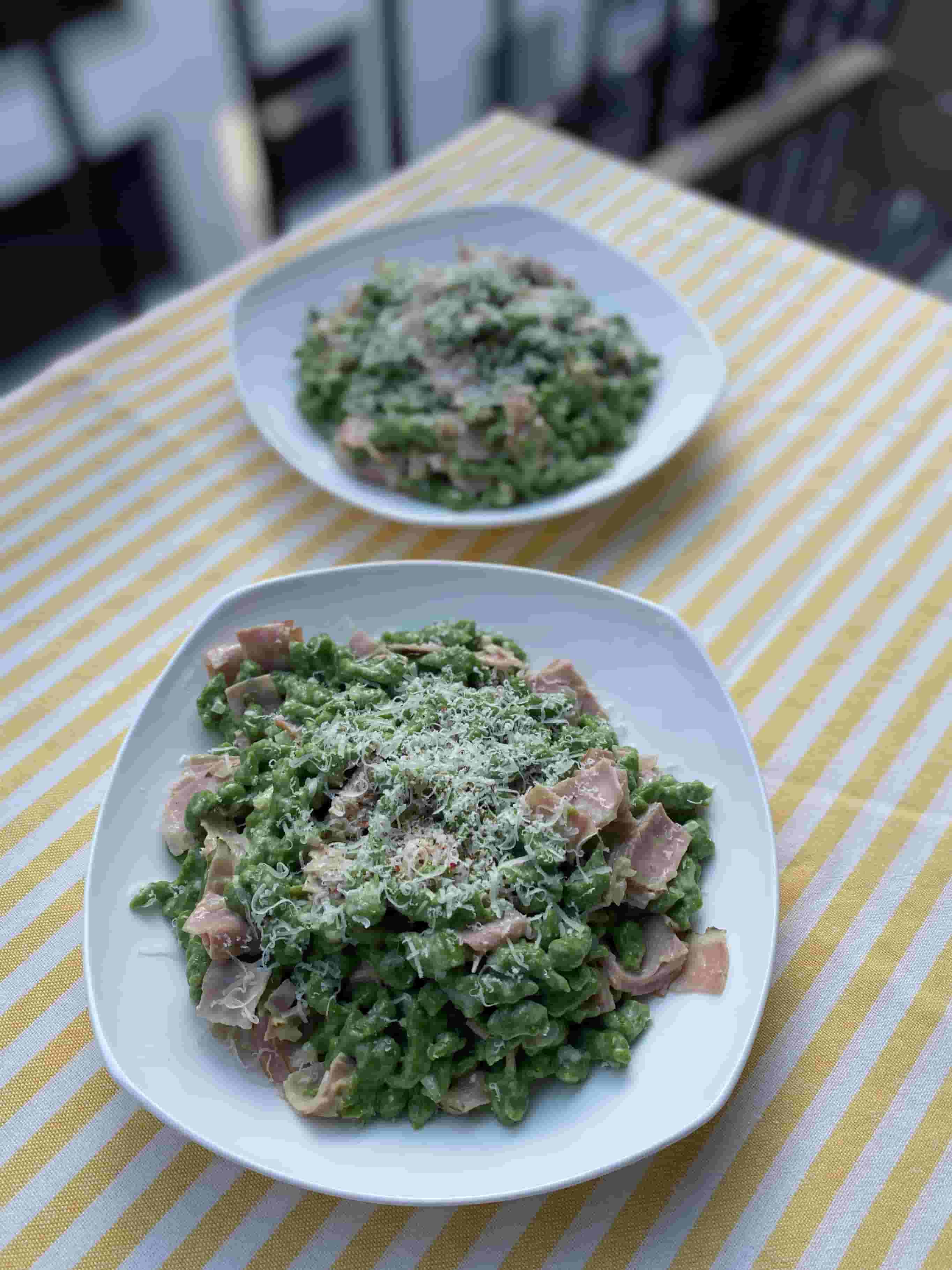 Protein-Spinat-Spätzle mit Schinken, Schlagobers & Parmesan Recipe Image