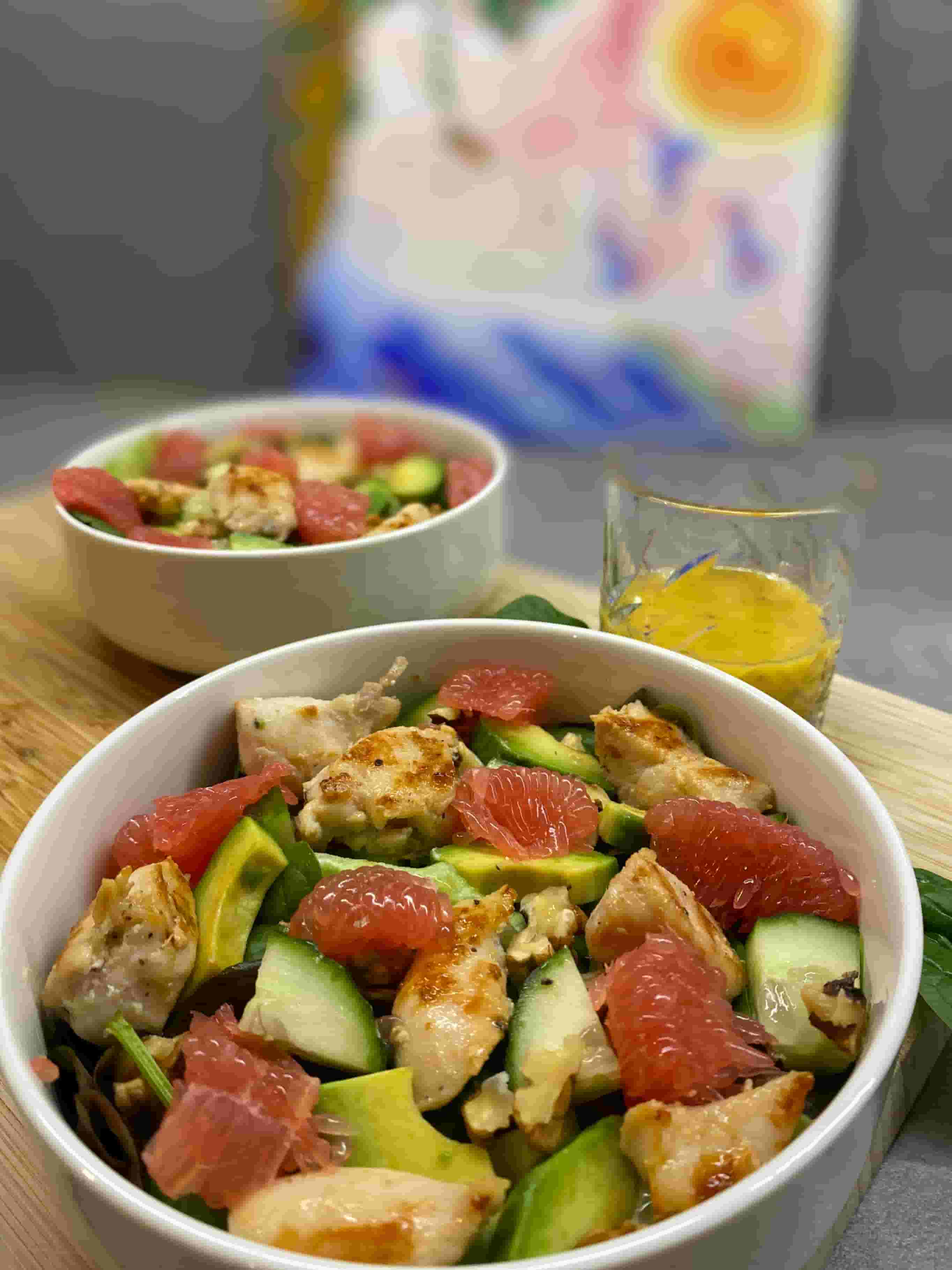 Ensalada de Pollo con Aderezo de Toronja Recipe Image