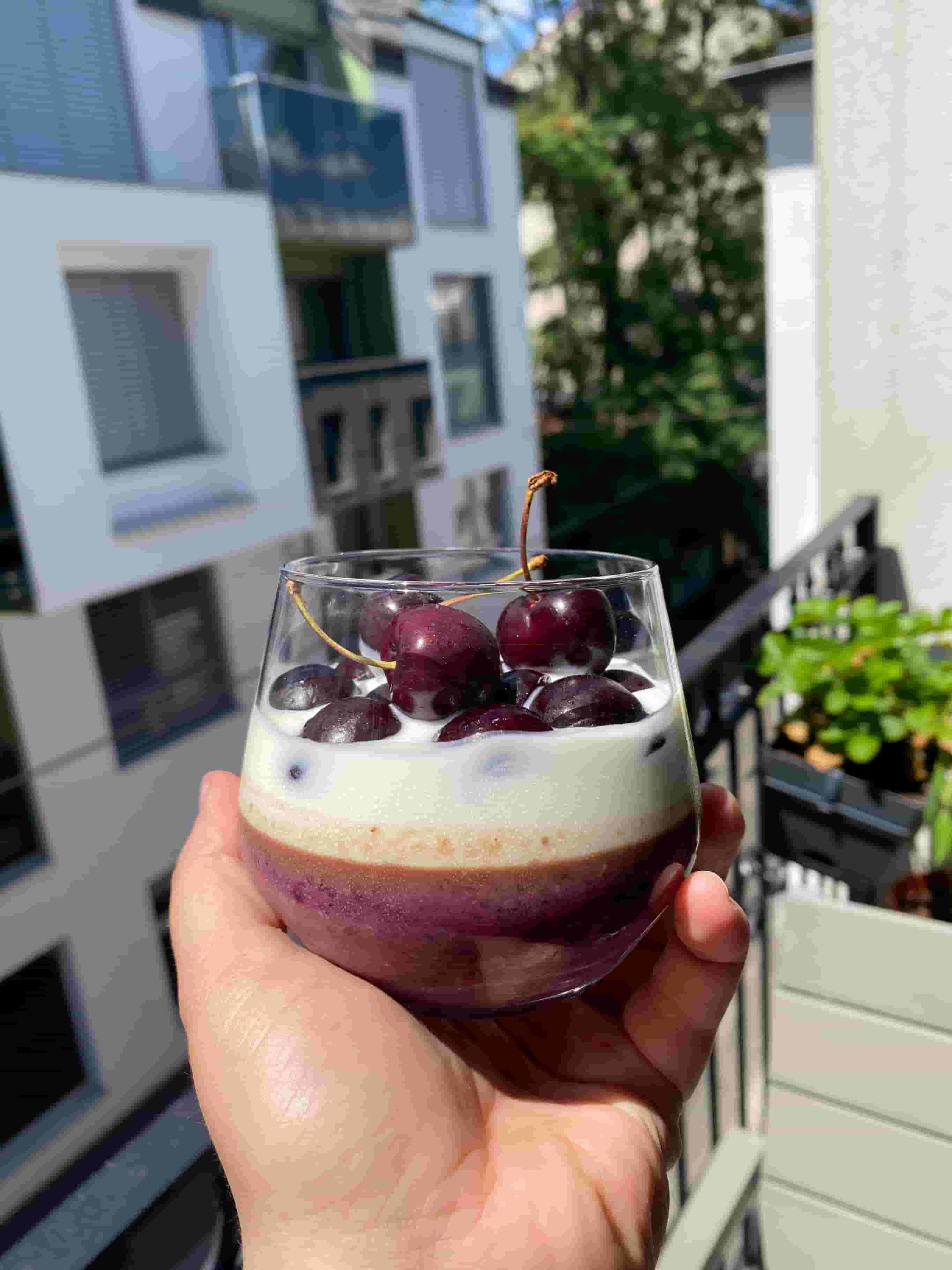 Pudding Chia z Wiśniami Recipe Image