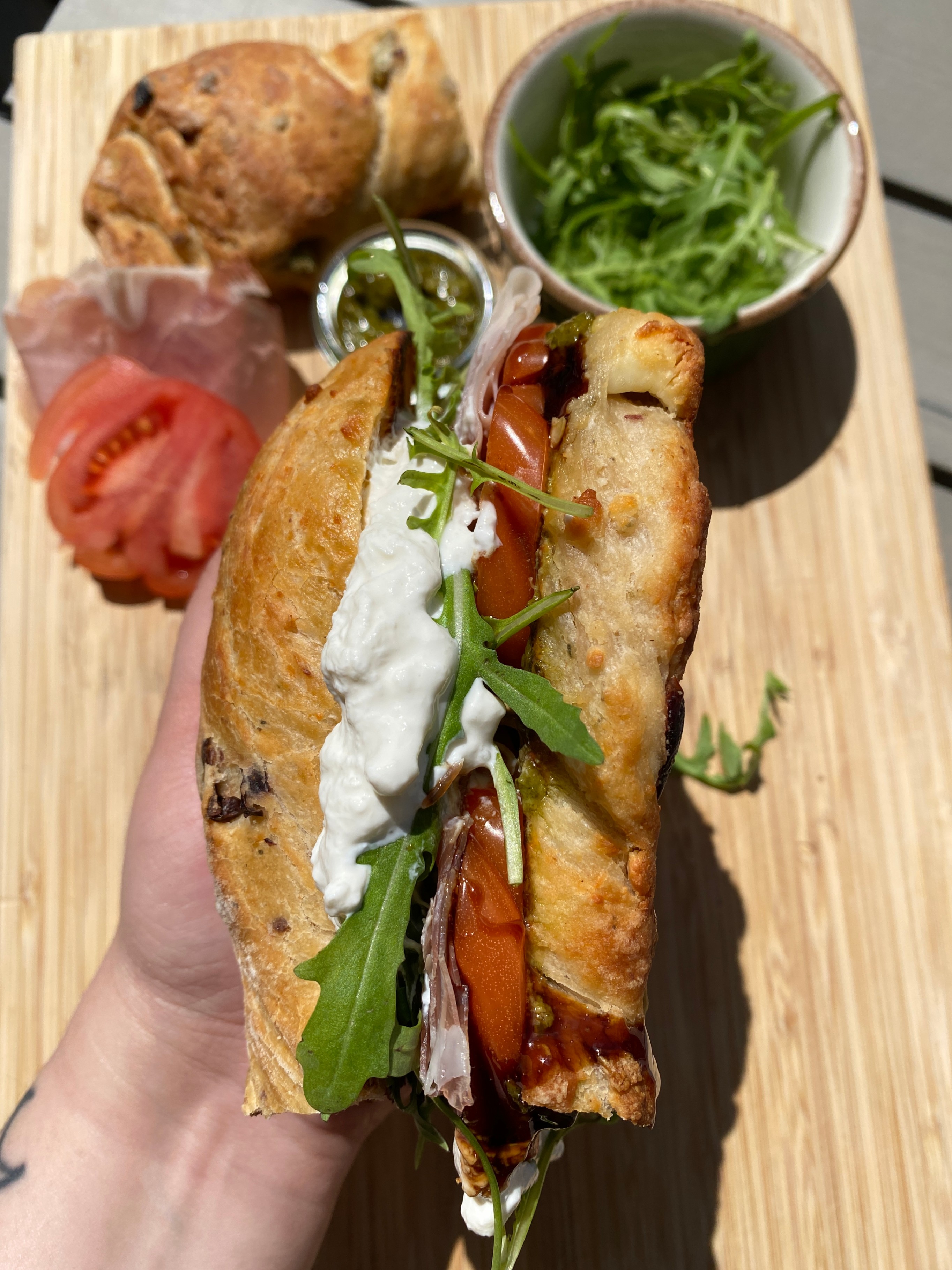Grillowana Kanapka Ciabatta Prosciutto Burrata Recipe Image