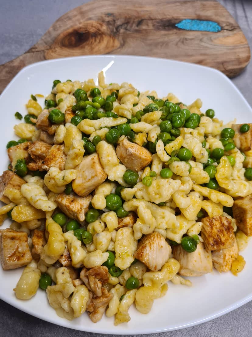 Spätzle met Groene Erwten en Kipstukjes Rocely Recept