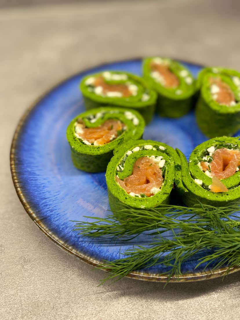 Super Green Pancakes with Smoked Salmon &amp; Cottage Cheese Rocely Recipe
