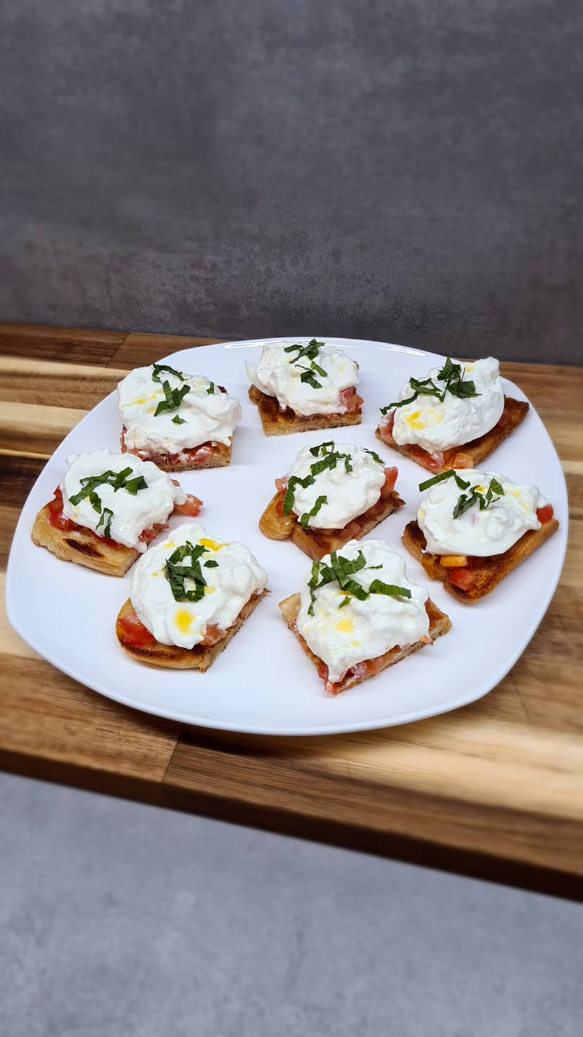 Recette Rocely de Bruschetta Tomate Burrata : La Morsure Croustillante et Crémeuse Parfaite