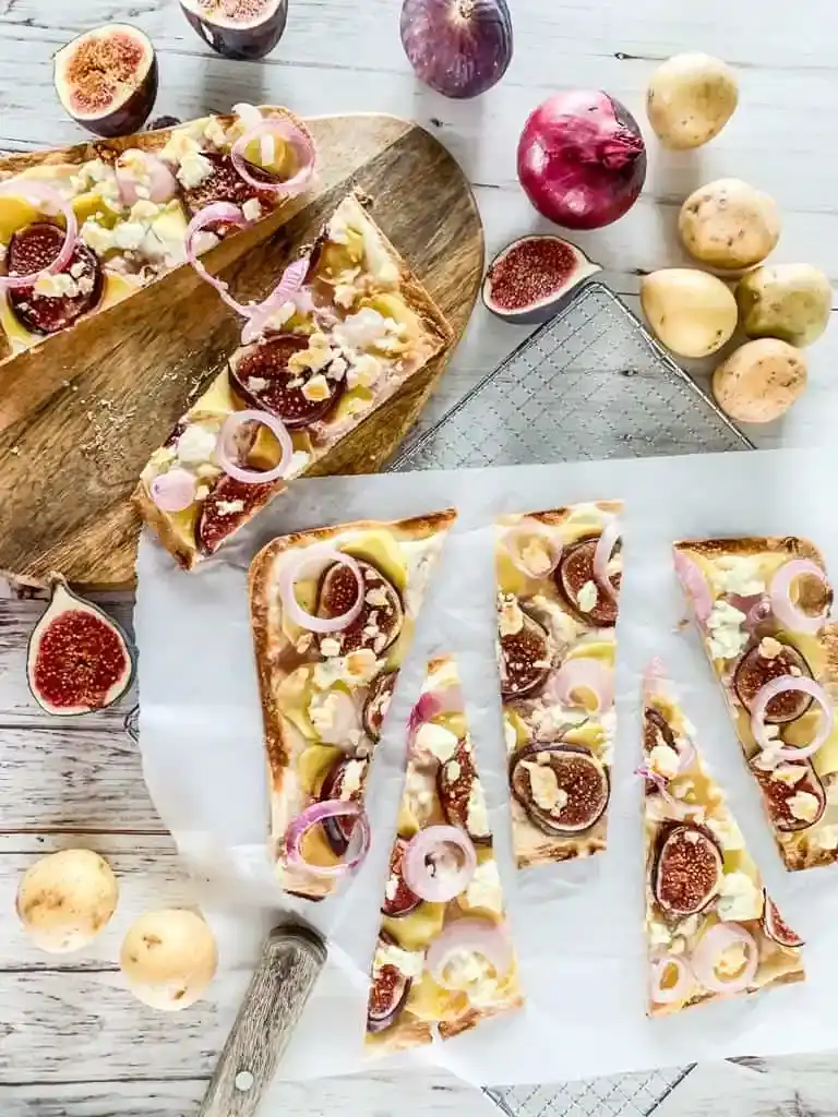 Bild für Herbstlicher Feigen-Flammkuchen