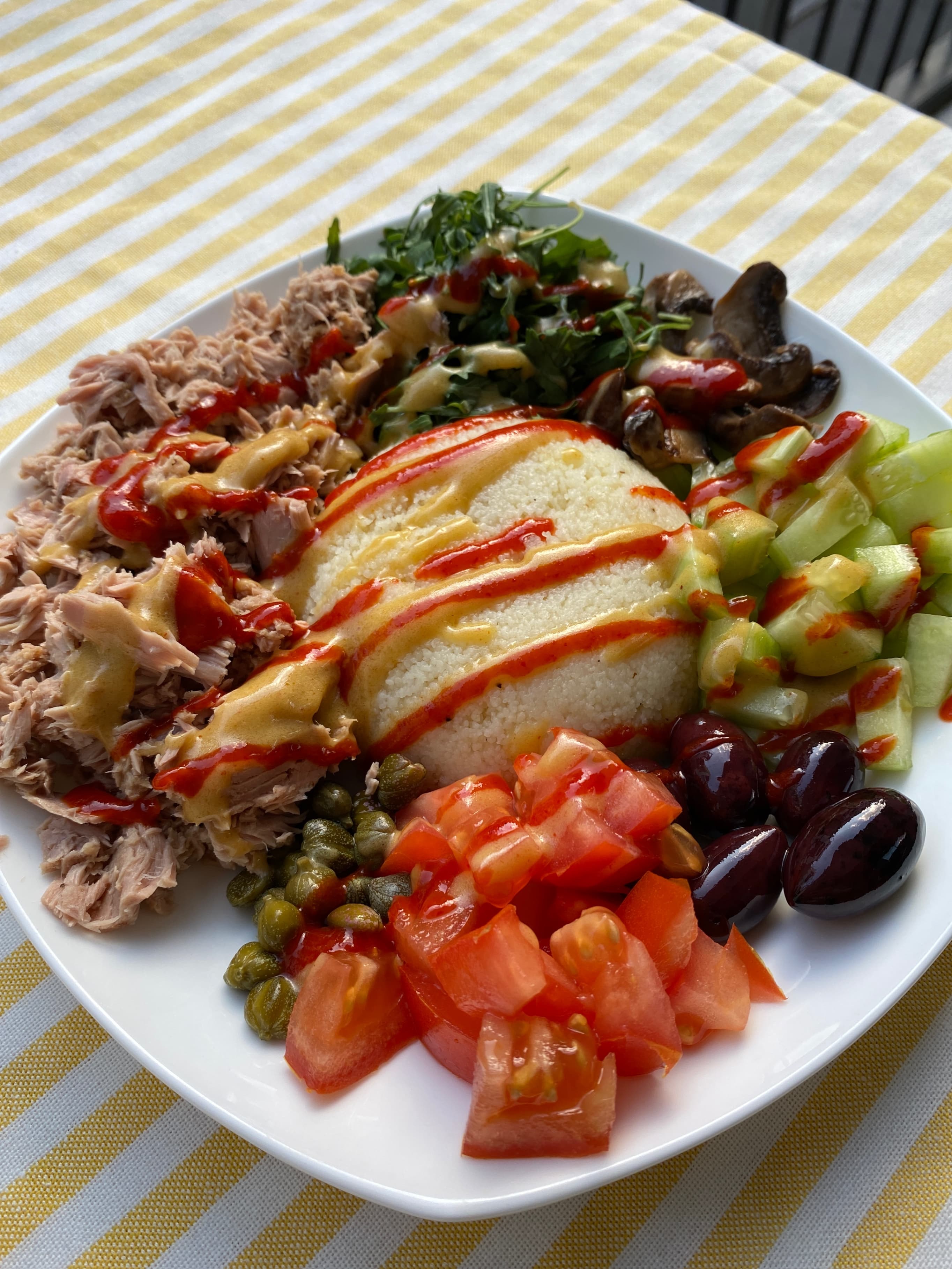 Thunfisch-Bowl mit Couscous Recipe Image