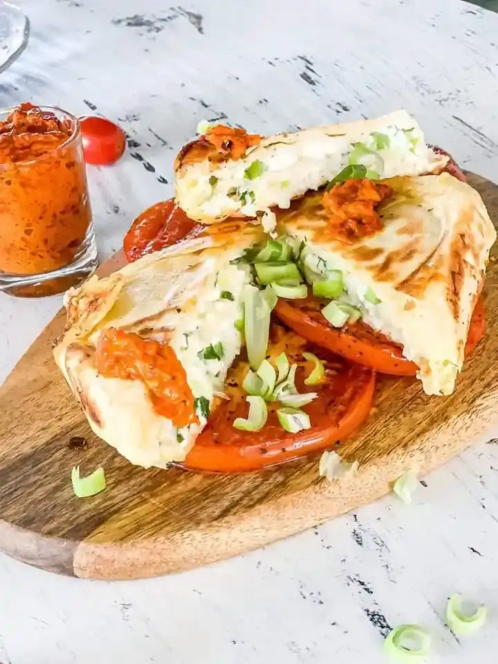 Bild für Feta-Päckchen auf gegrillten Tomaten