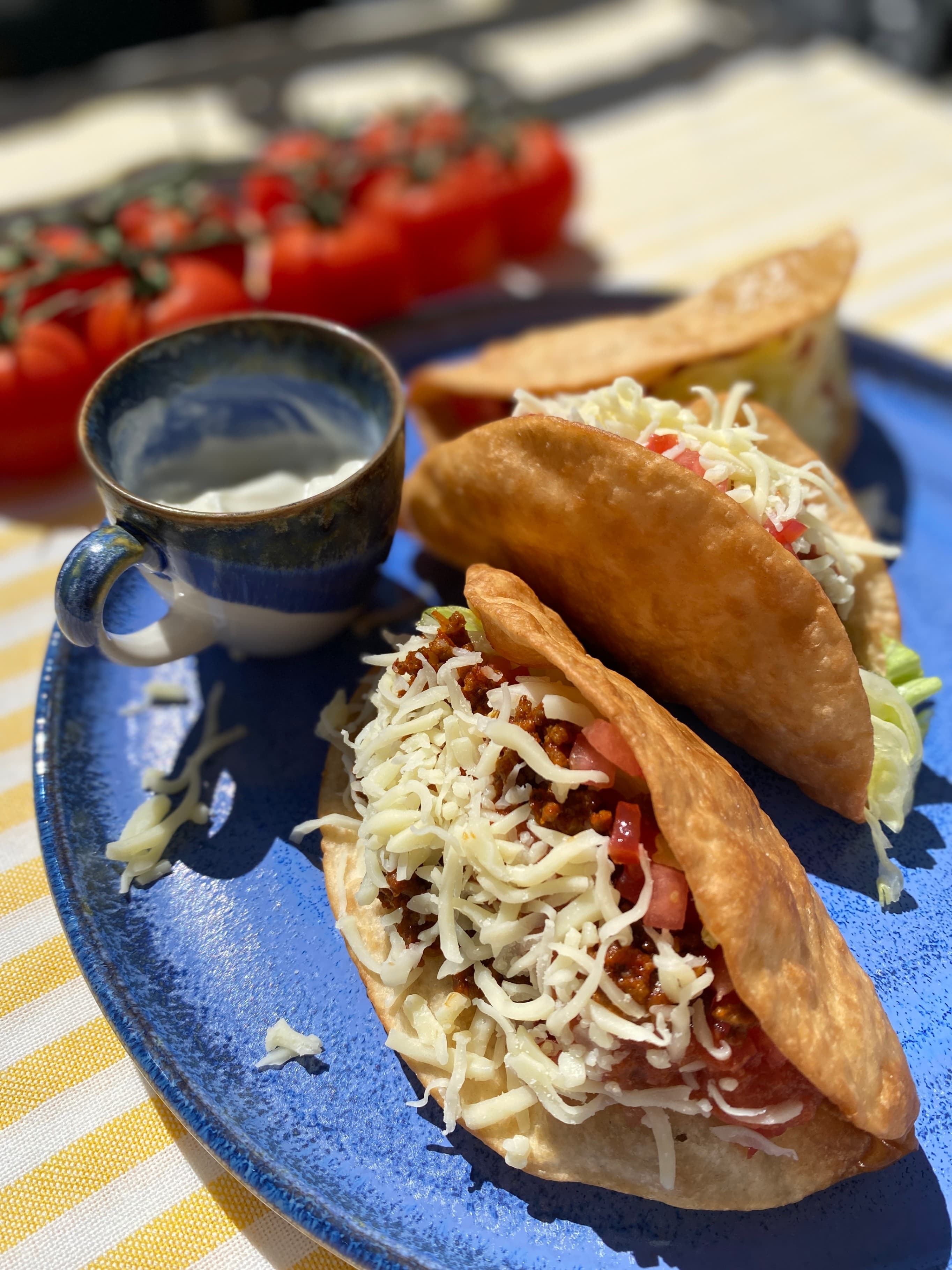 Mais-Tortilla-Tacos mit hausgemachter Taco-Sauce Recipe Image