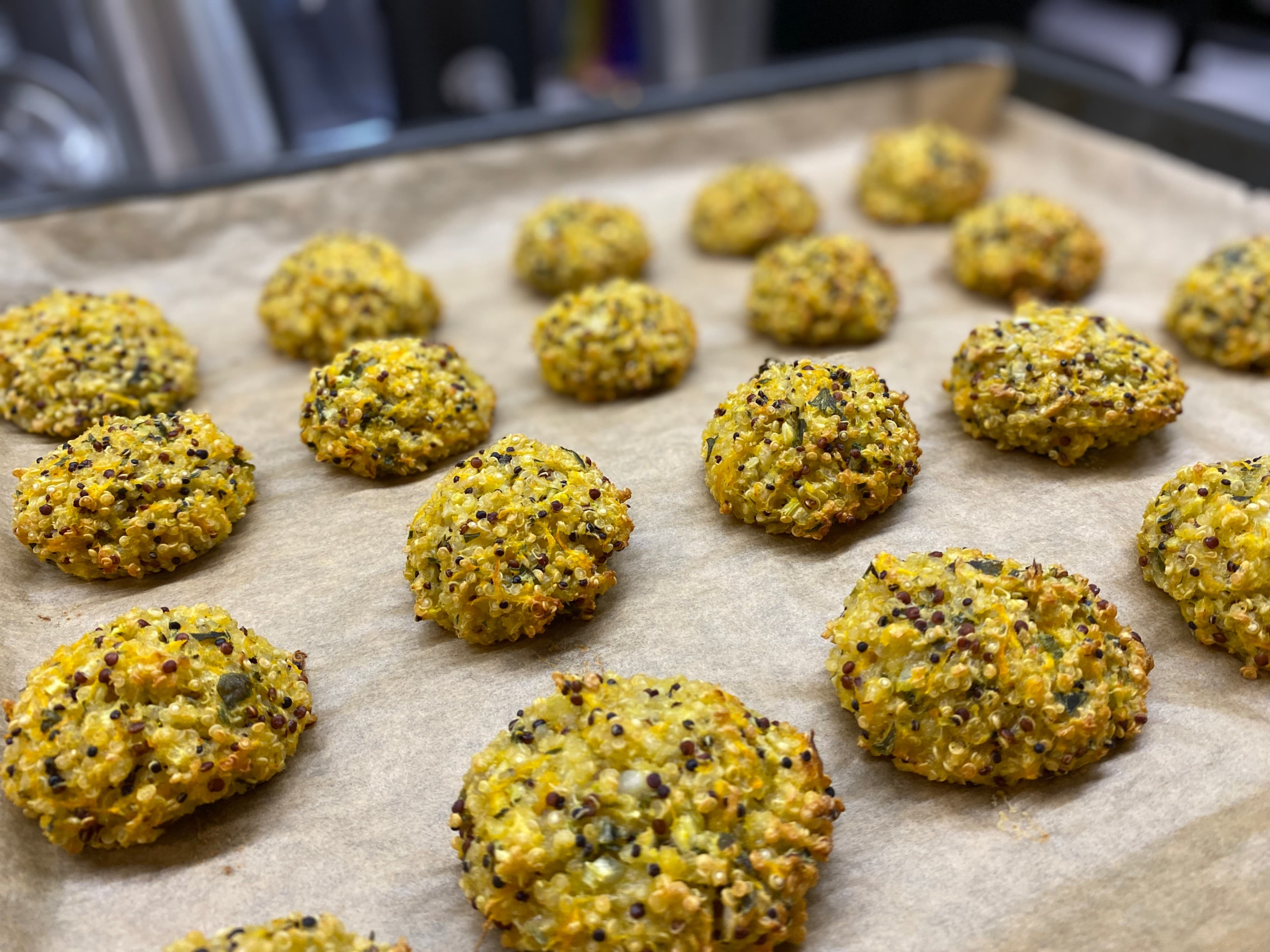 Quinoa-Bällchen mit Gemüse Recipe Image