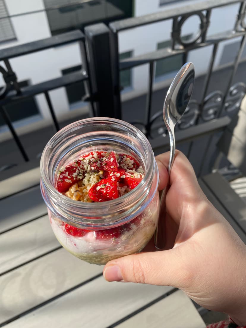 Przepis Rocely użytkownika Wysokobiałkowy Pudding Chia z Pistacjami