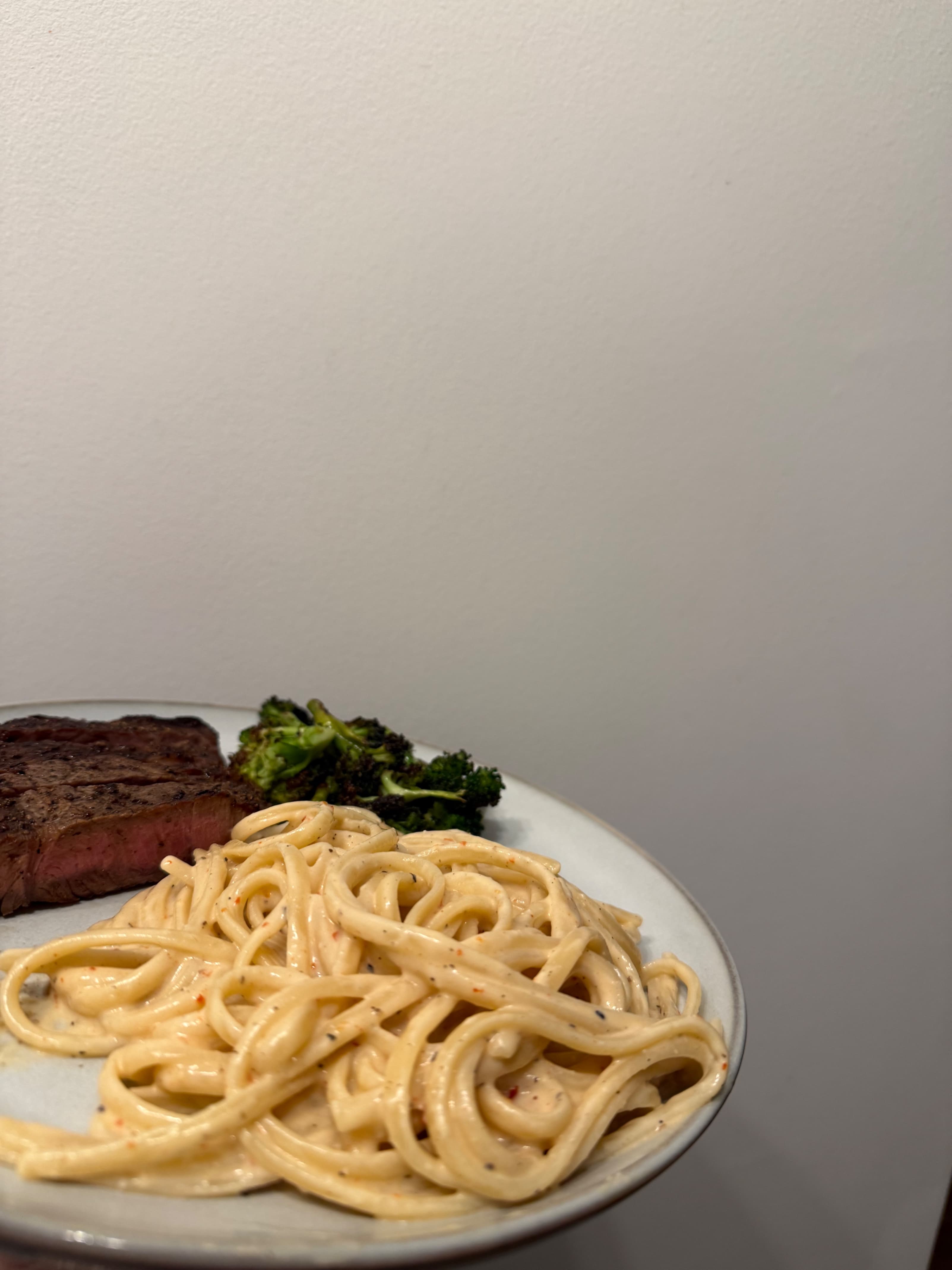 Kremowy makaron ze stekiem Recipe Image