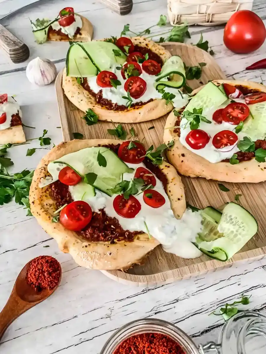 Bild für Türkische Pizza (vegetarisch)