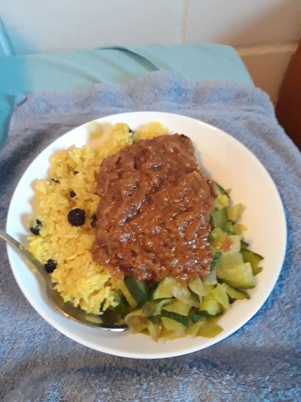Persischer Reis mit Zwiebelsauce Recipe Image