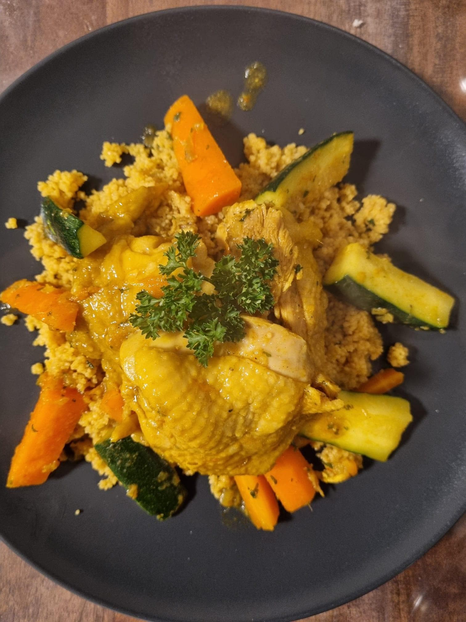 Couscous mit Hähnchen und Gemüse Recipe Image