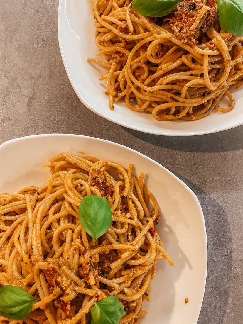 Pasta met Zongedroogde Tomaten Rocely Recept