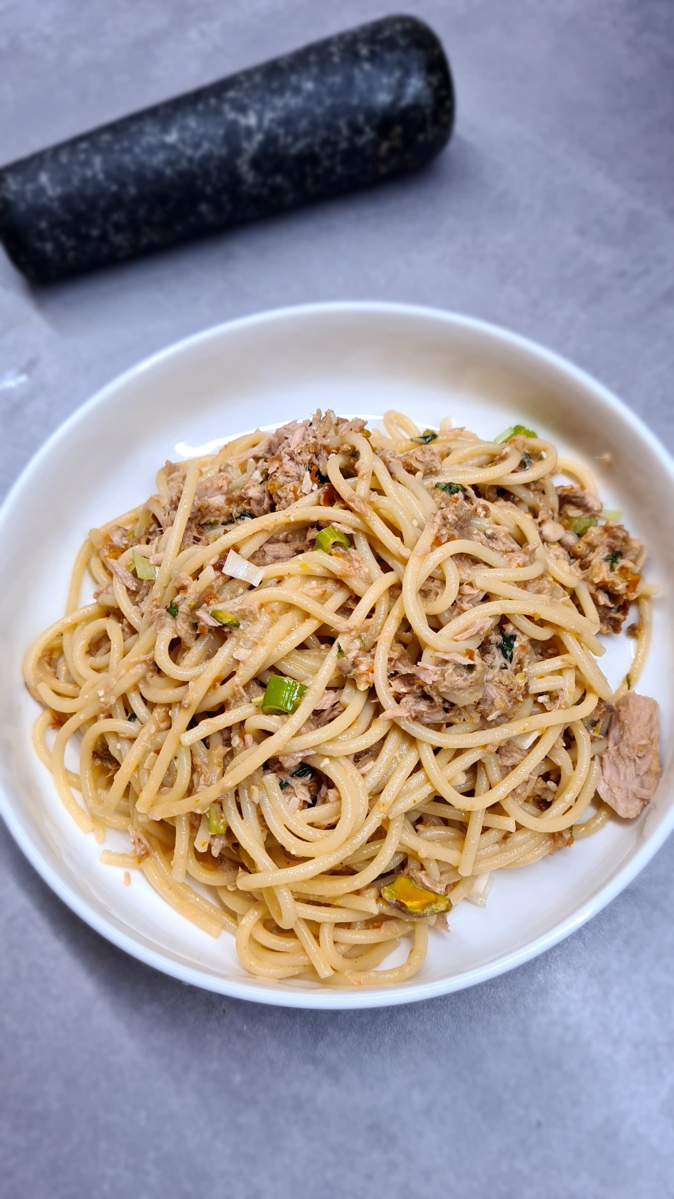 Imagen de la receta Espagueti con Pesto Rojo y Atún