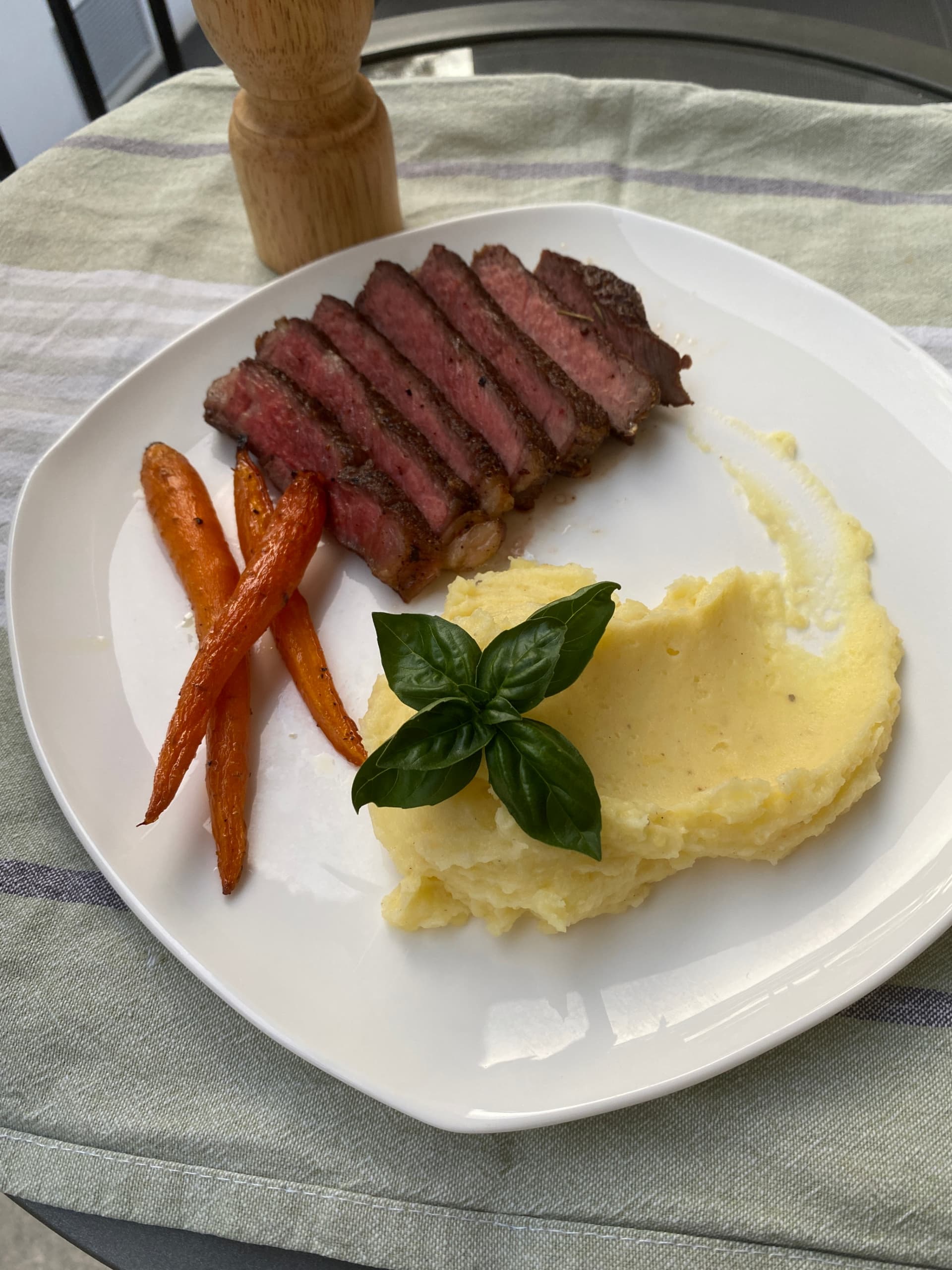 Image for Steak with Mashed Potatoes