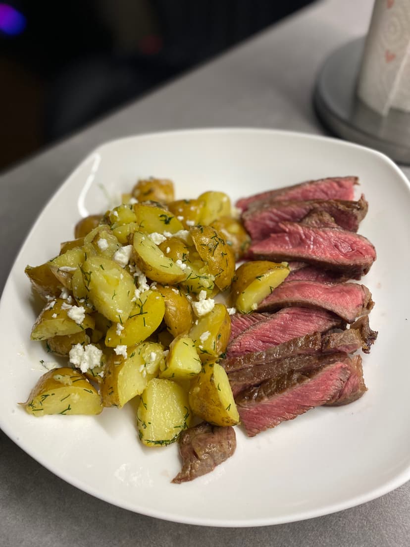 Steak mit Bratkartoffeln Rocely Rezept