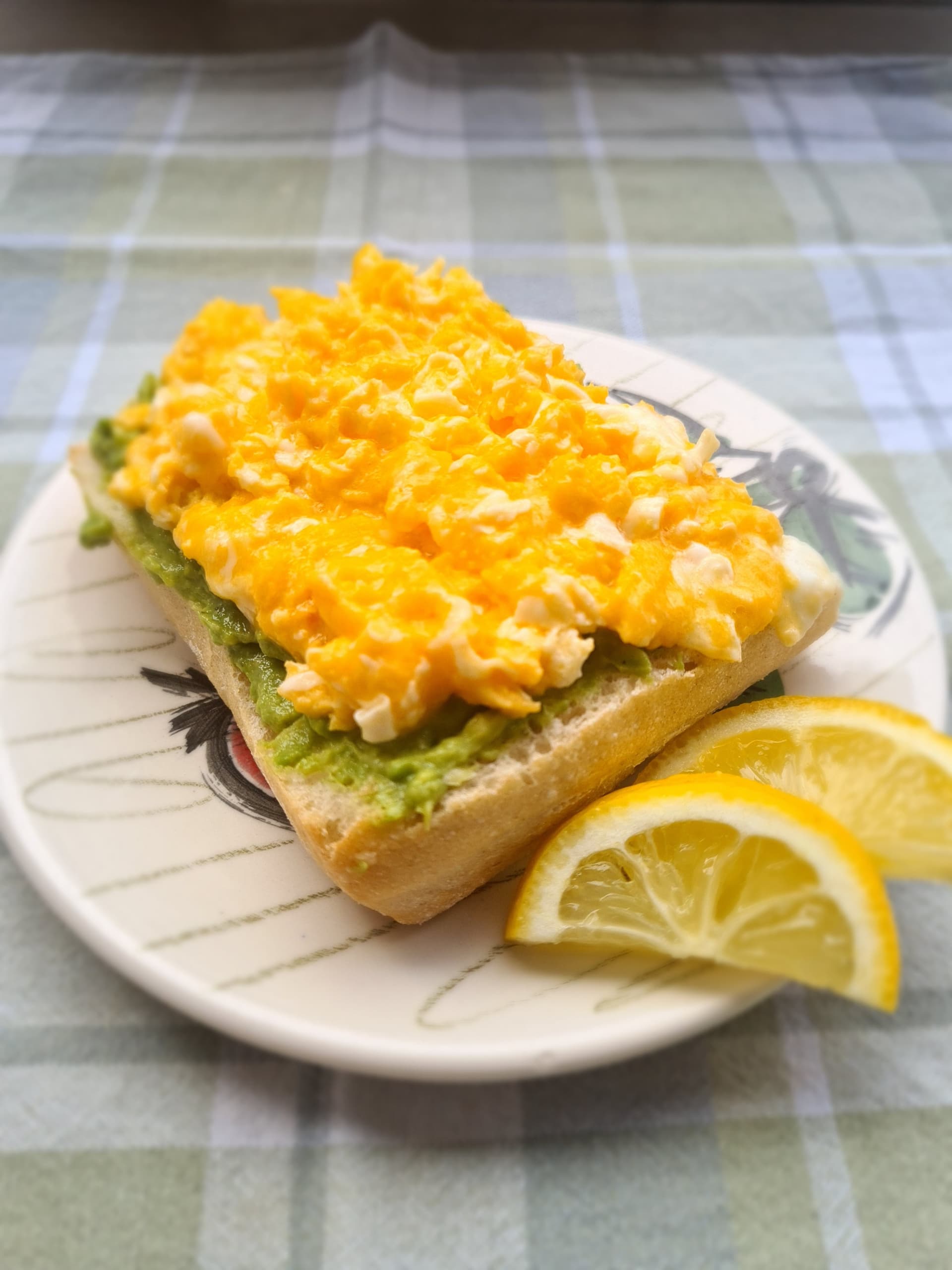 Image for Avocado Scrambled Egg Sandwich