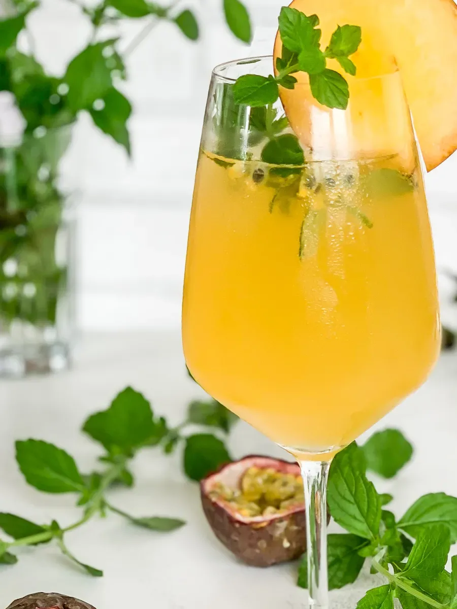 Bild für Maracuja Spritz – Der Sommercocktail mit Prosecco