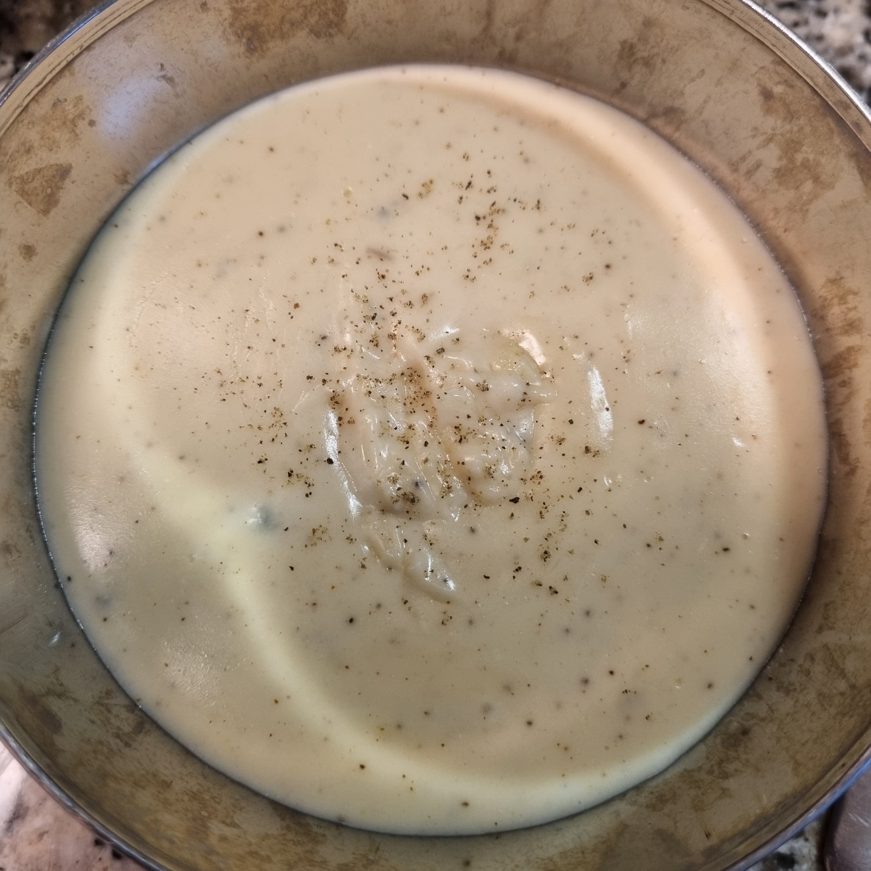 Кремообразен сос от горгонзола и пармезан: Бърз деликатес Recipe Image