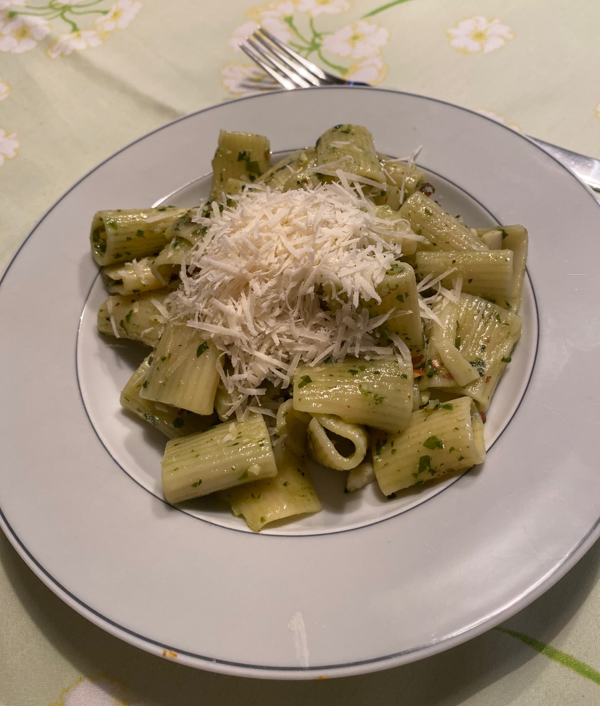 Image principale pour Tortiglioni au pesto d&#39;ail des ours et amandes