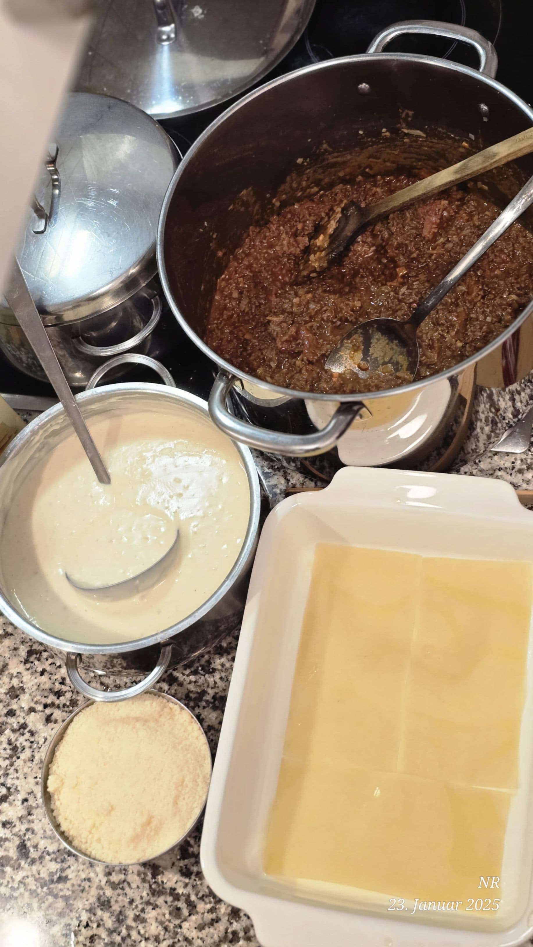Lasagne ze świeżymi pomidorami San Marzano Recipe Image