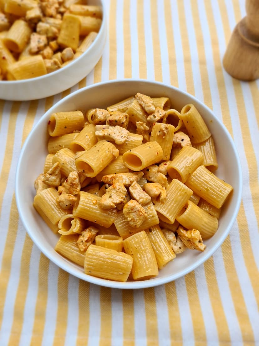 Przepis Rocely użytkownika Makaron Rigatoni z Kurczakiem
