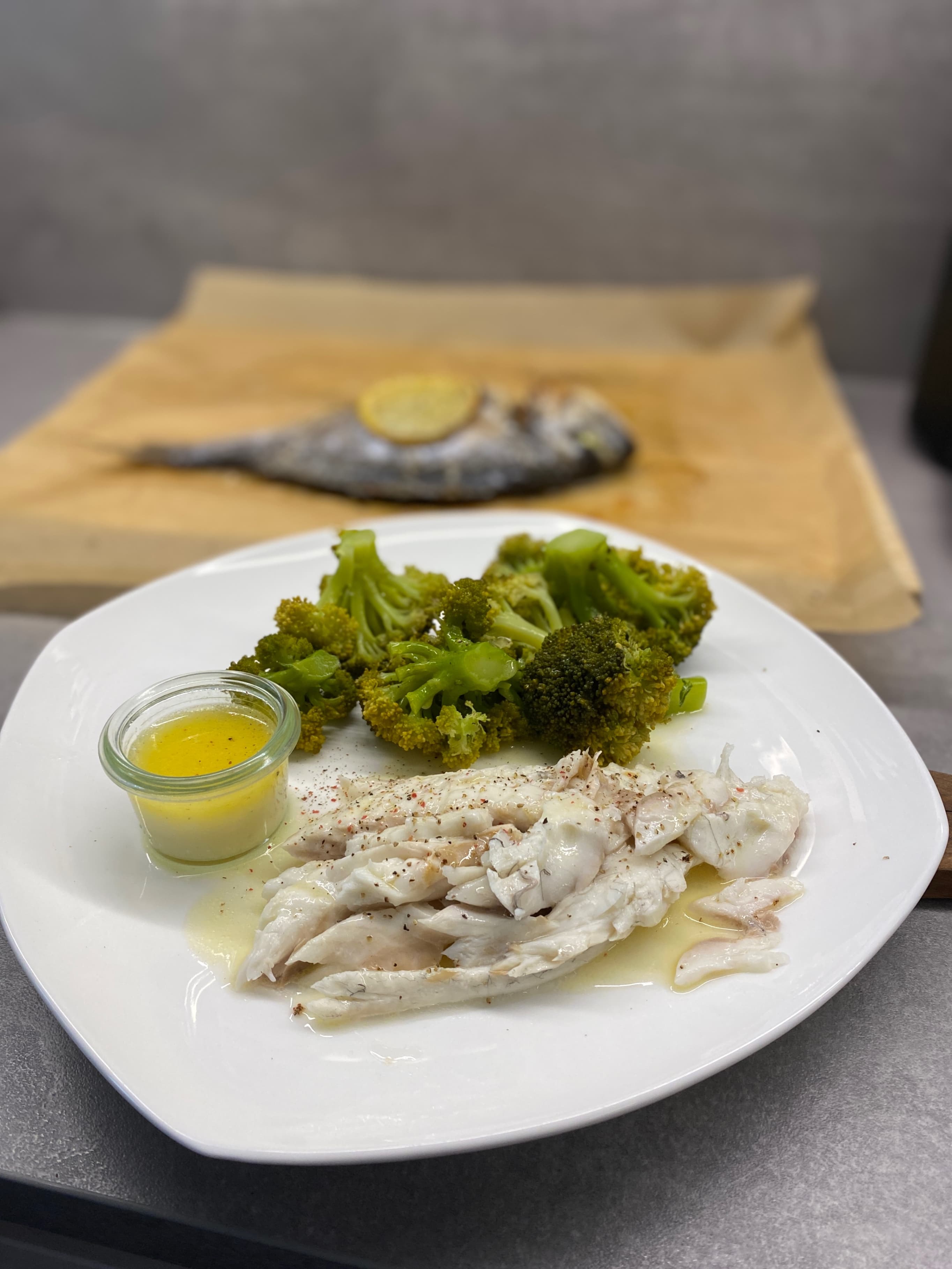 Sea Bream with Broccoli & Lemon-Garlic Sauce Recipe Image