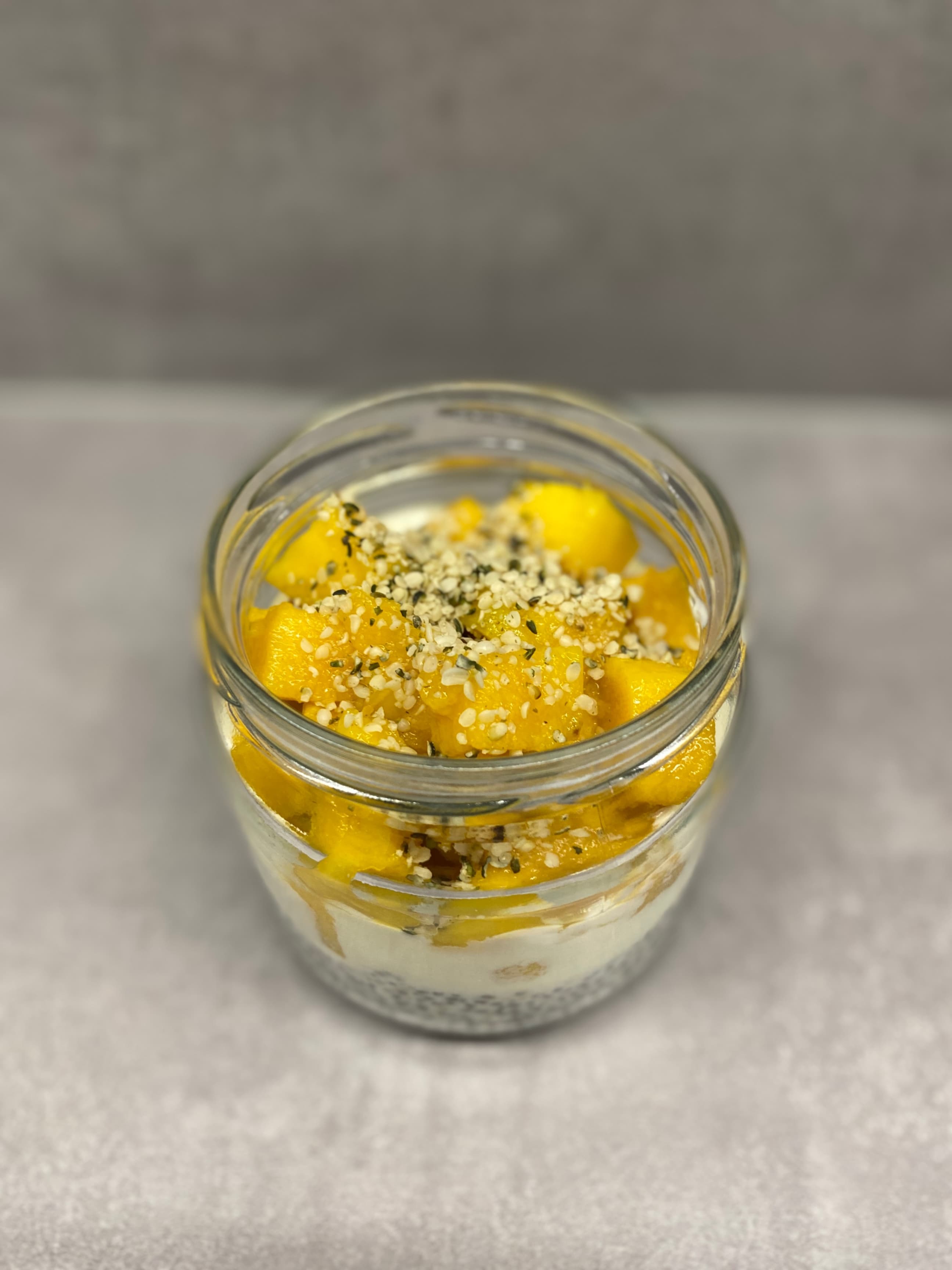 Pudding chia z mango w słoiku Recipe Image