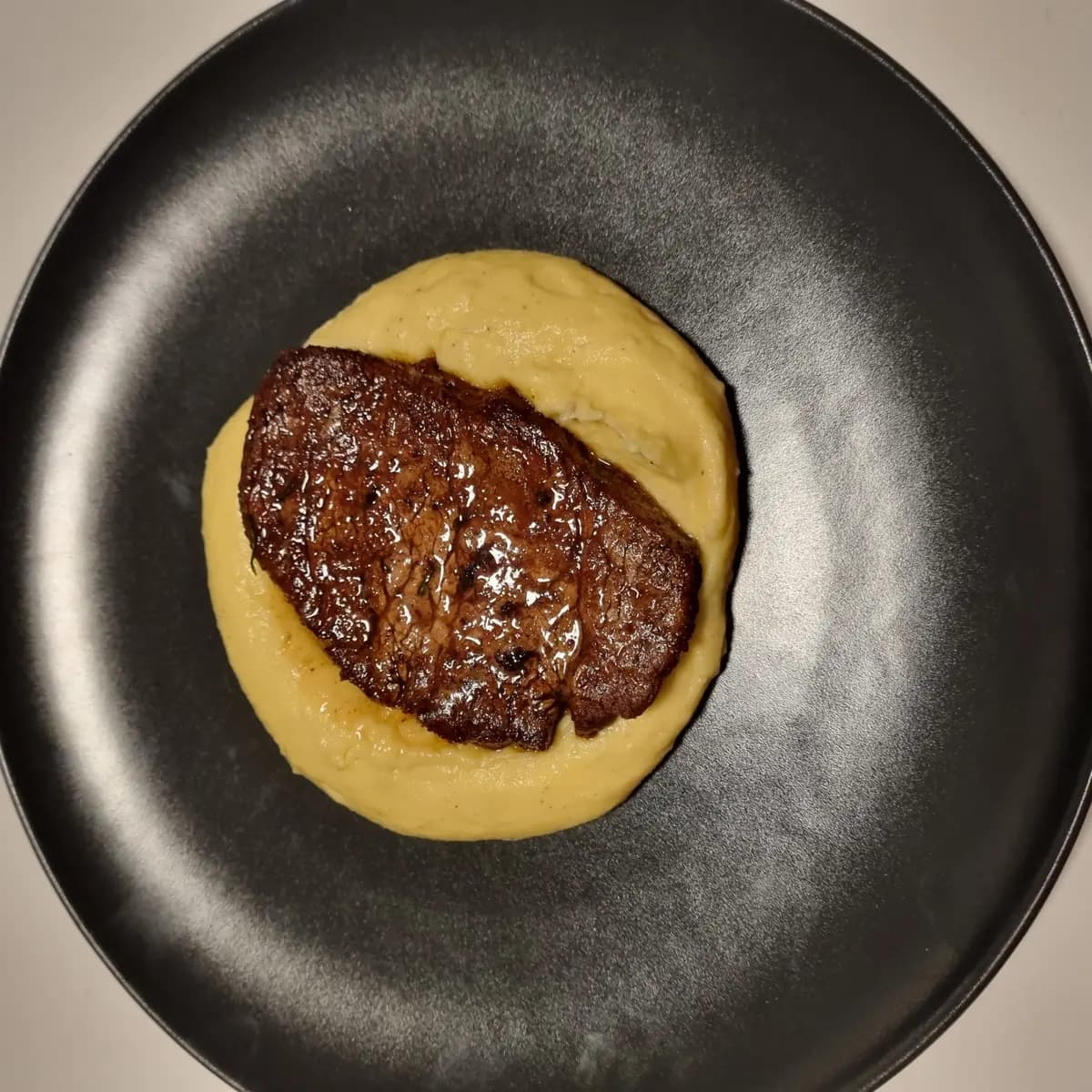 Pan-Seared Fillet Steak Recipe - Rocely