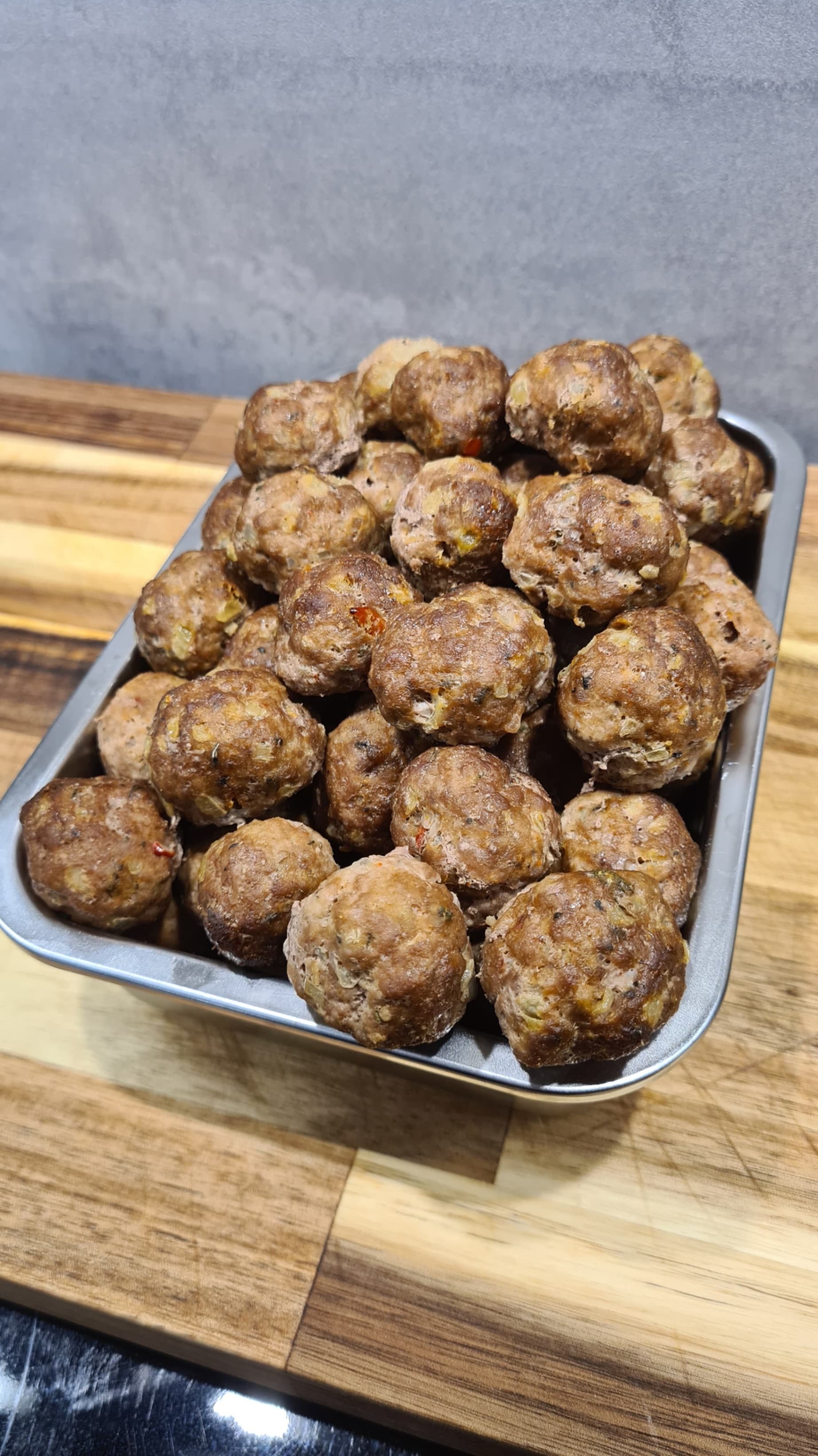 Oven-Baked Meatballs with Mediterranean Herbs and Spices Recipe Image