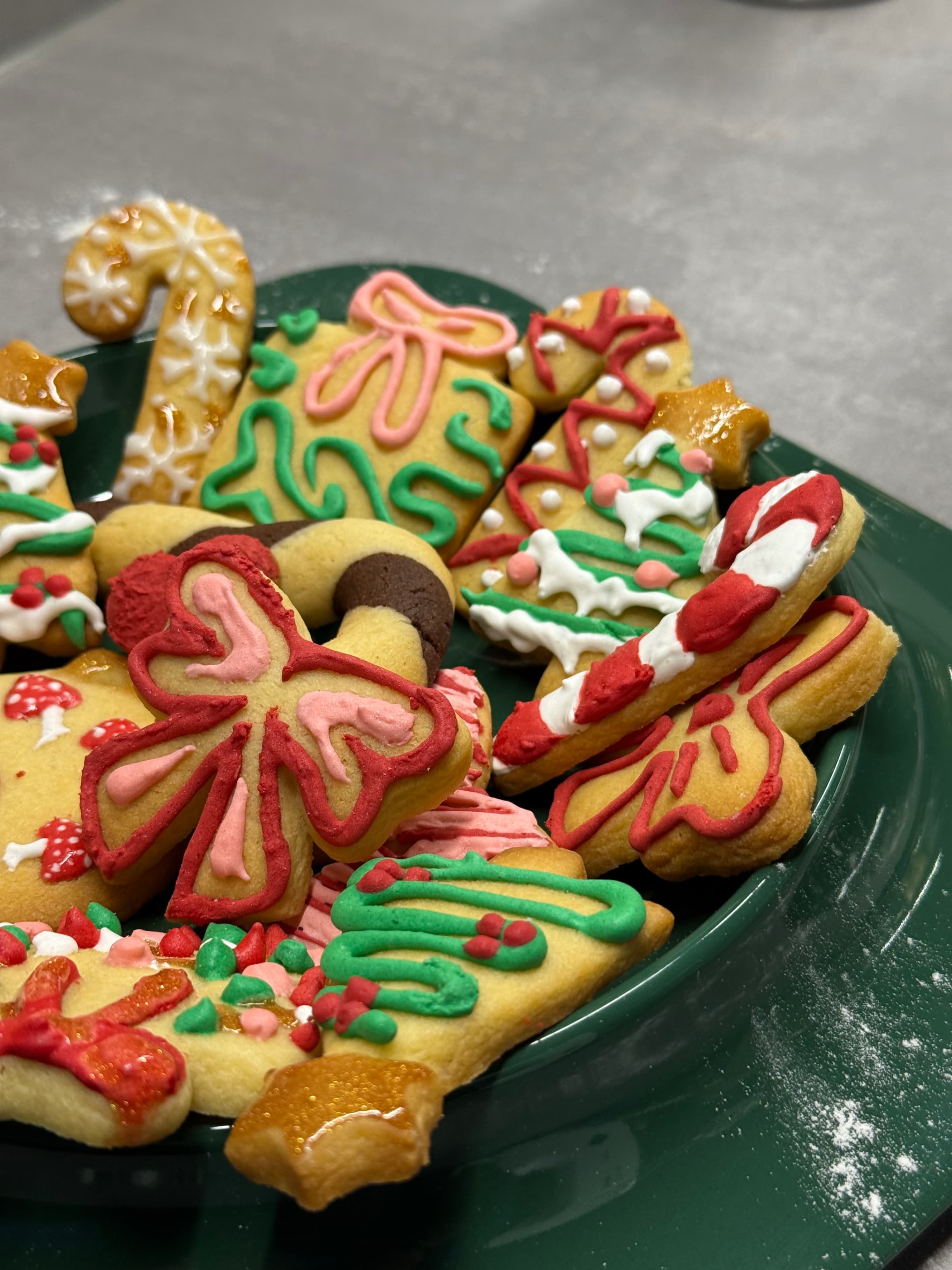 Vanilla Cookies with Royal Icing Recipe Image