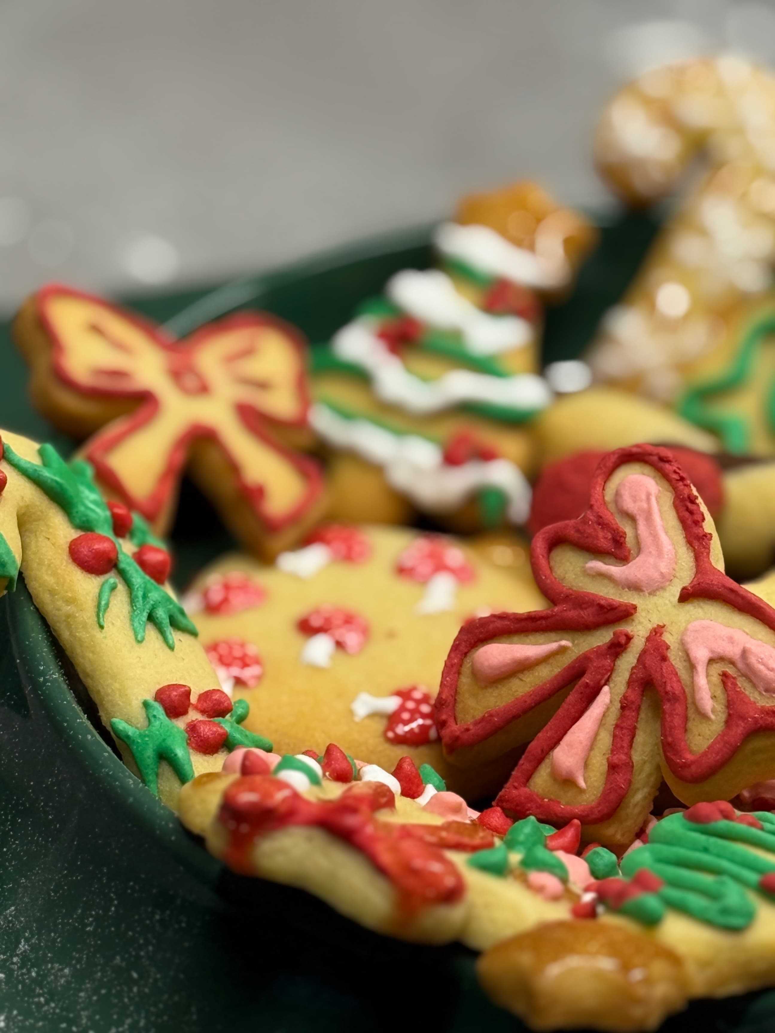 Vanilla Cookies with Royal Icing Recipe Image