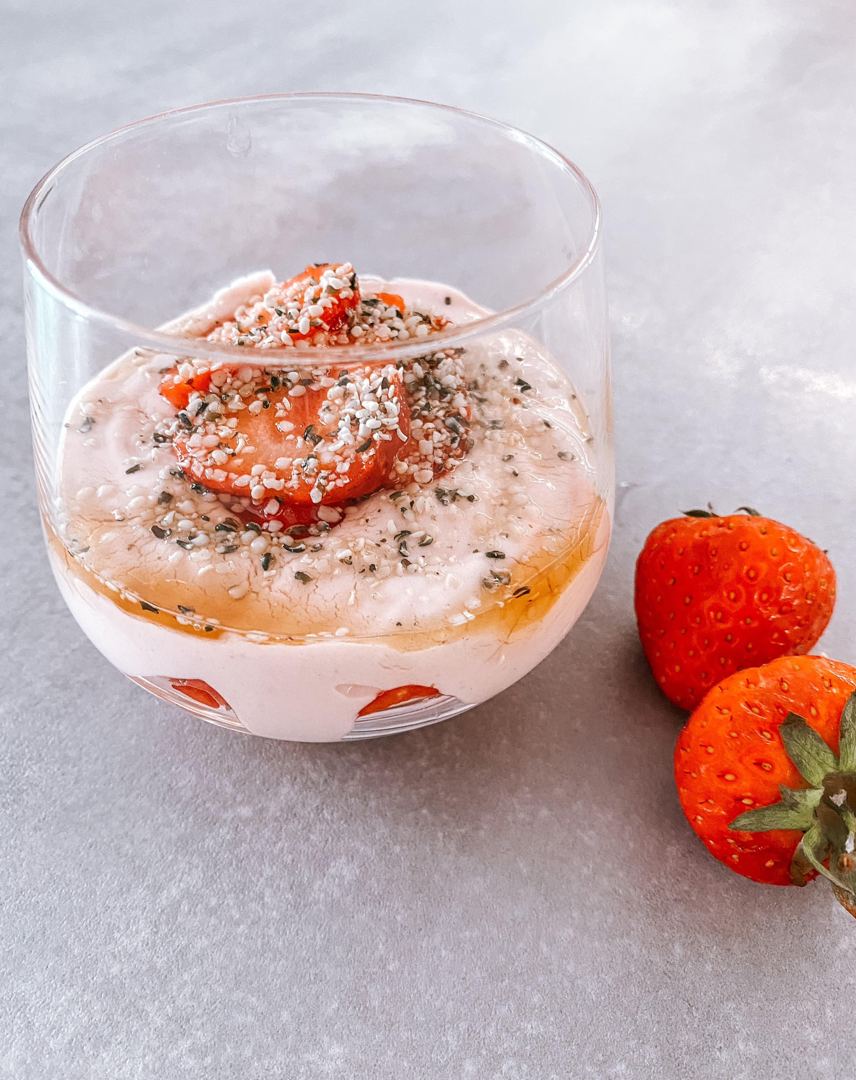 Skyr mit ErdbeerenRecipe Image